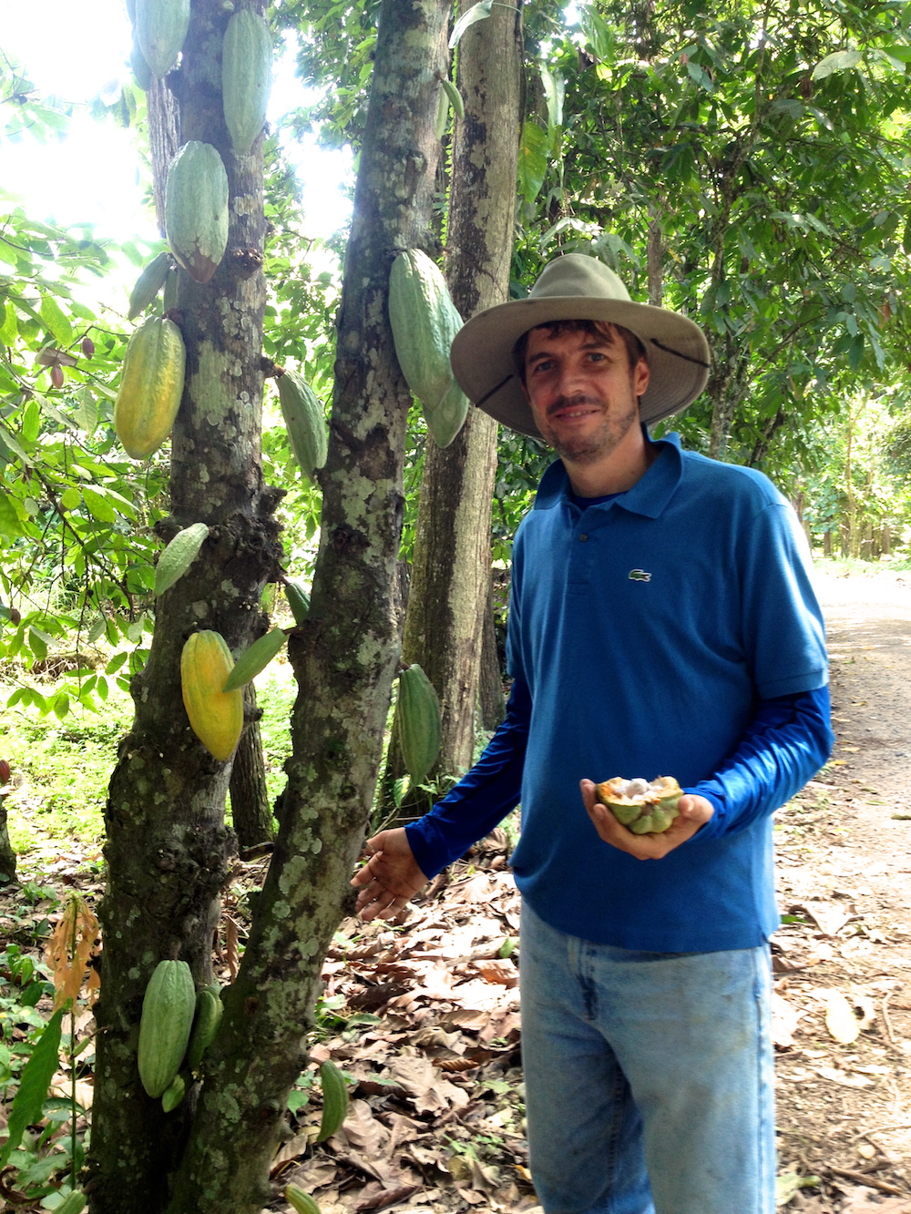 Farm manager Vicente Norero at Camino Verde farm in Ecuador. Image credit Simran Sethi
