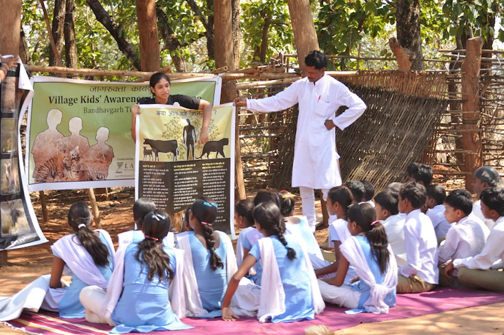 Learning of the precautions to be taken living around a tiger reserve