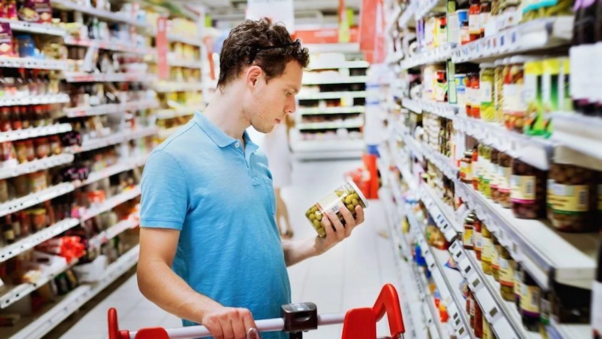 Consumers have access to fairly complete information on food labels.
