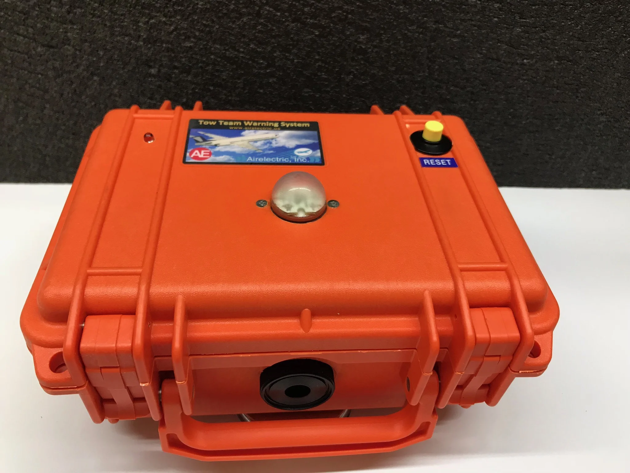 Tow Team Warning Module (Secured to tug with magnets)
