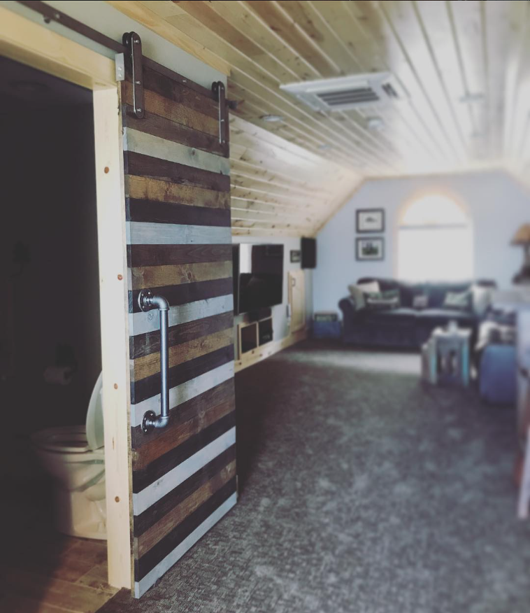 Multi stain barn door.png