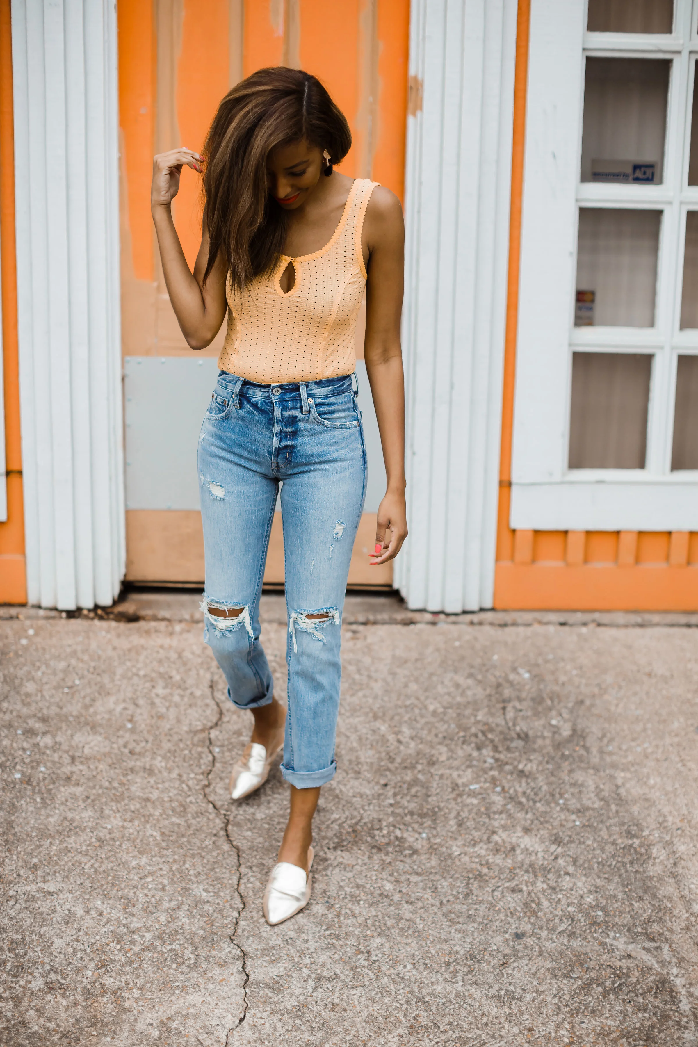 MOM JEANS AND MULES — NEWTEXACALI