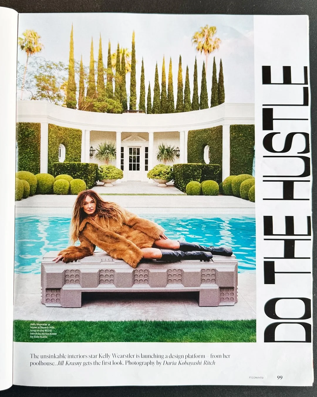 After two years of working quietly on this very special collaboration with @kellywearstler I can finally share my first pieces for the 90210 collection. 90210 is part of Kelly’s new gallery Side Hustle 🥰
Together with Kelly, I created a serie