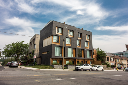 538 Eglinton Ave E.jpg