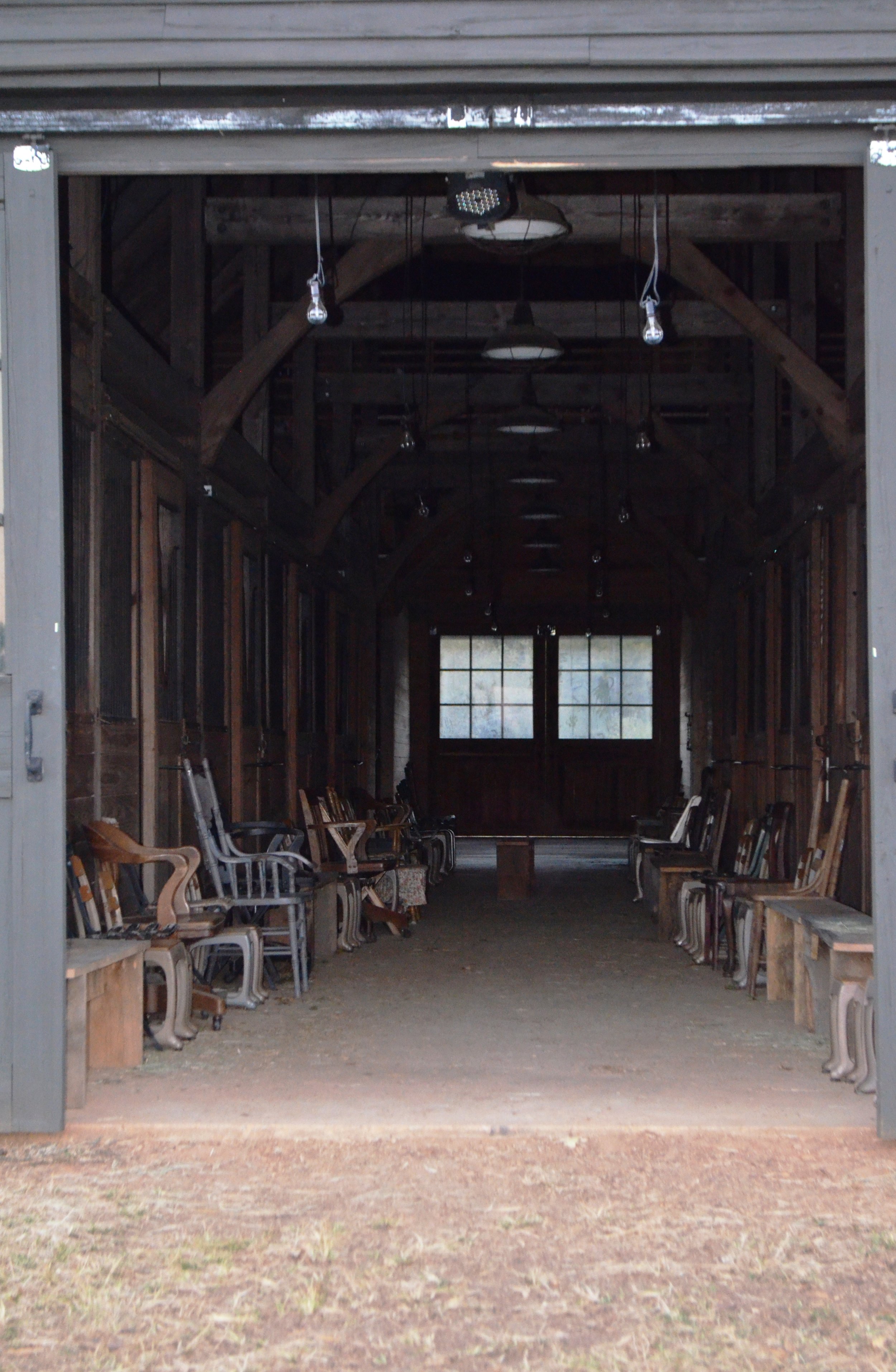 Serenbe Barn 2 006.jpg