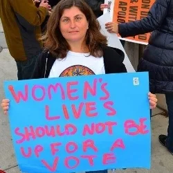 FEMINIST CURRENT PODCAST: Toward reproductive sovereignty, not reproductive rights In this episode, Meghan Murphy speaks with Mary Lou Singleton, a midwife, nurse practitioner, and reproductive sovereignty activist about everything from self-abortion to midwifery to where the reproductive rights movement went wrong.