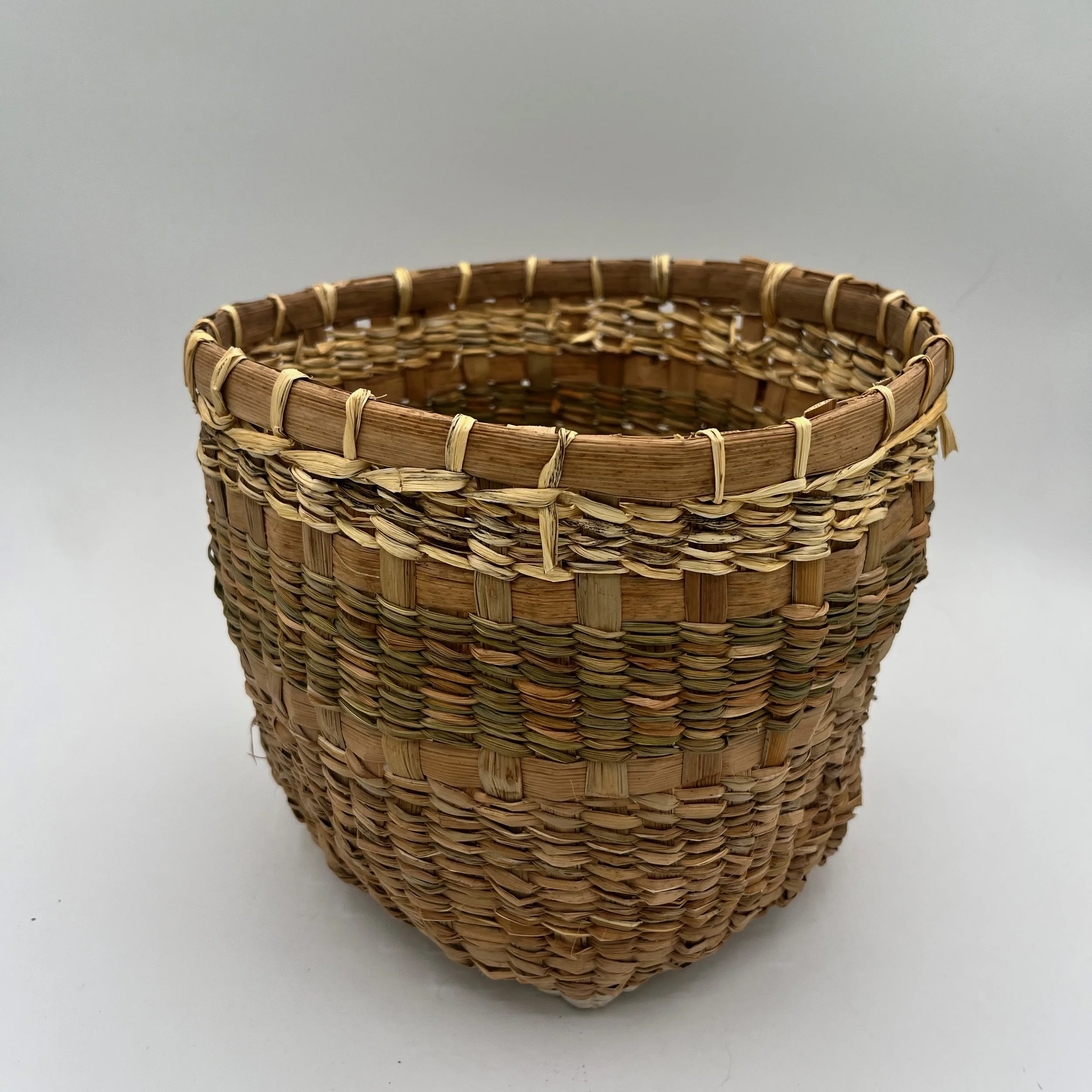 Basket of Three Leaves