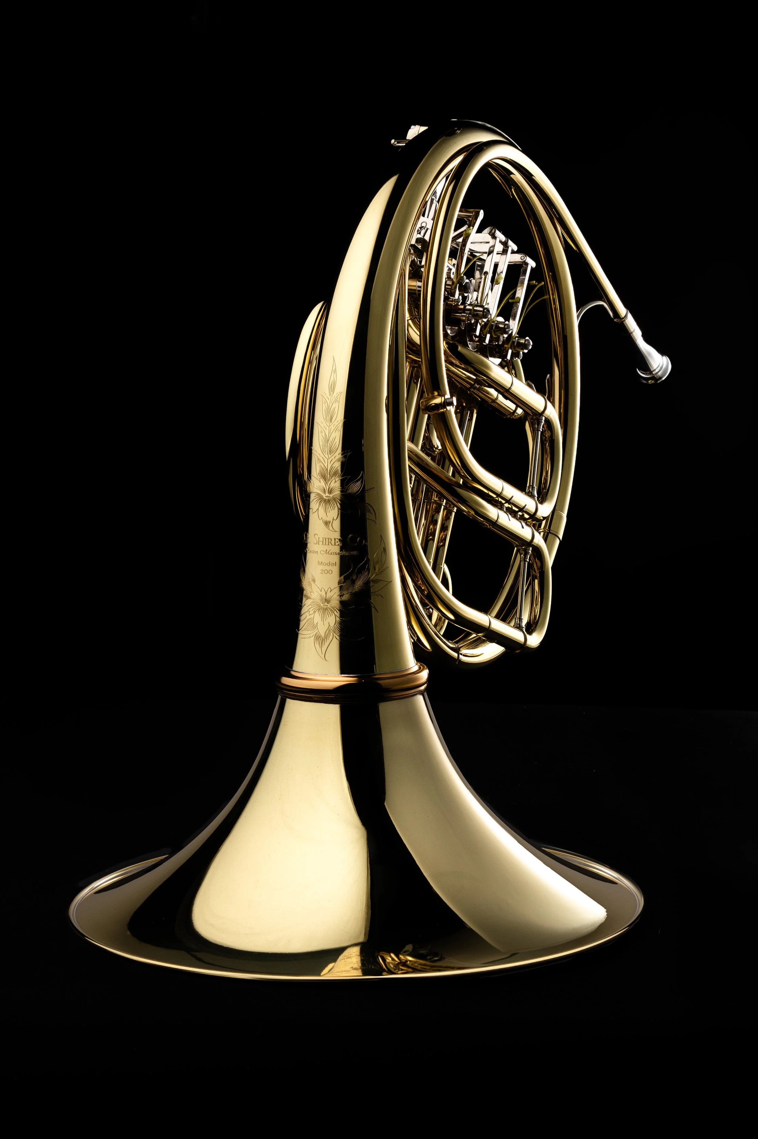 Shires_Horn_SHR200_Beauty_FullBell_Back_20251104.jpg