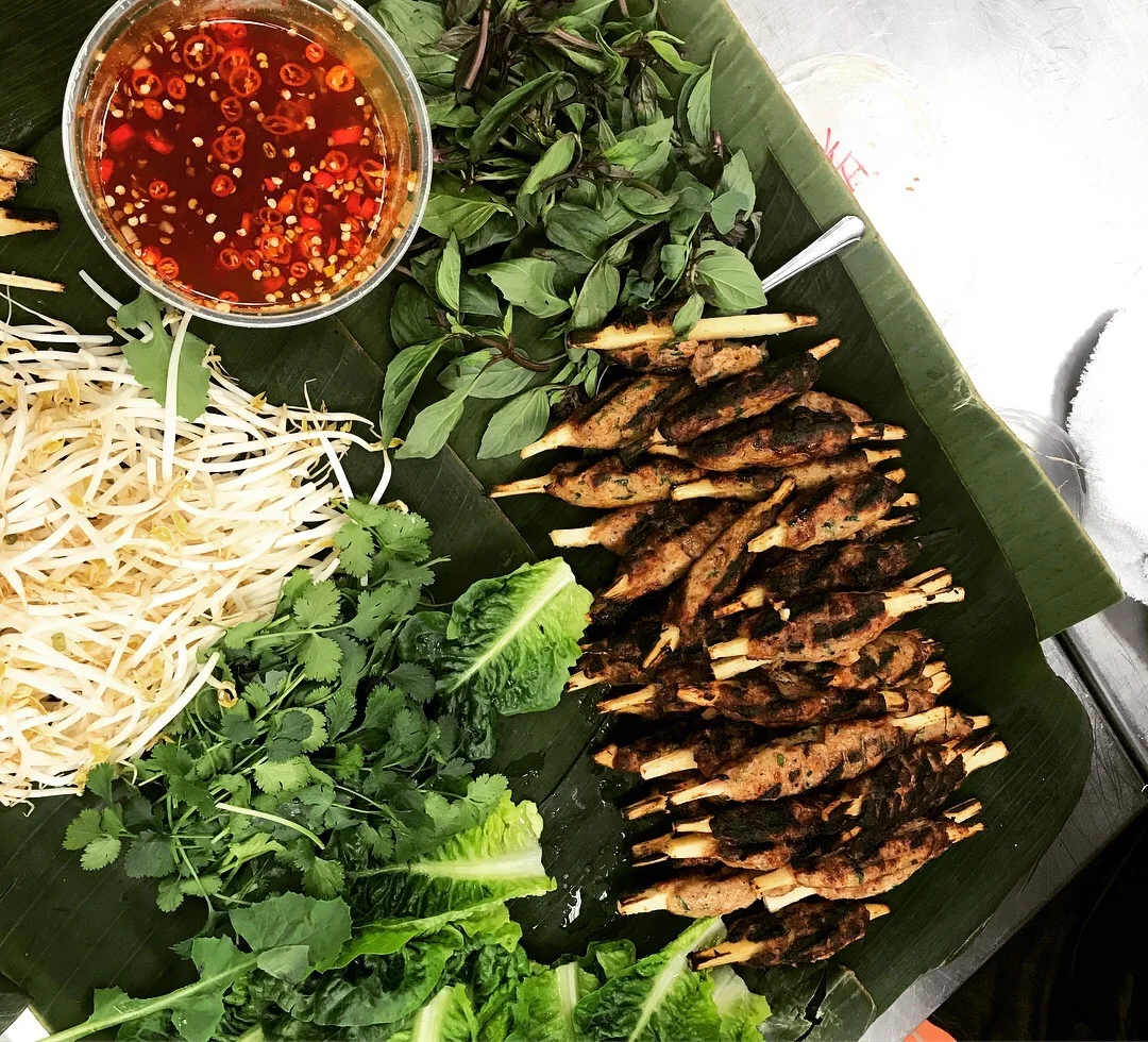 Vietnamese Smoked & Grilled Sausage Skewers