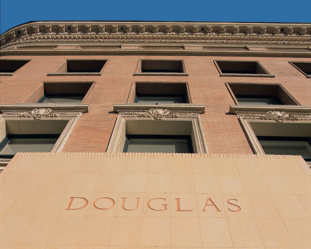 douglas_01_large.jpg