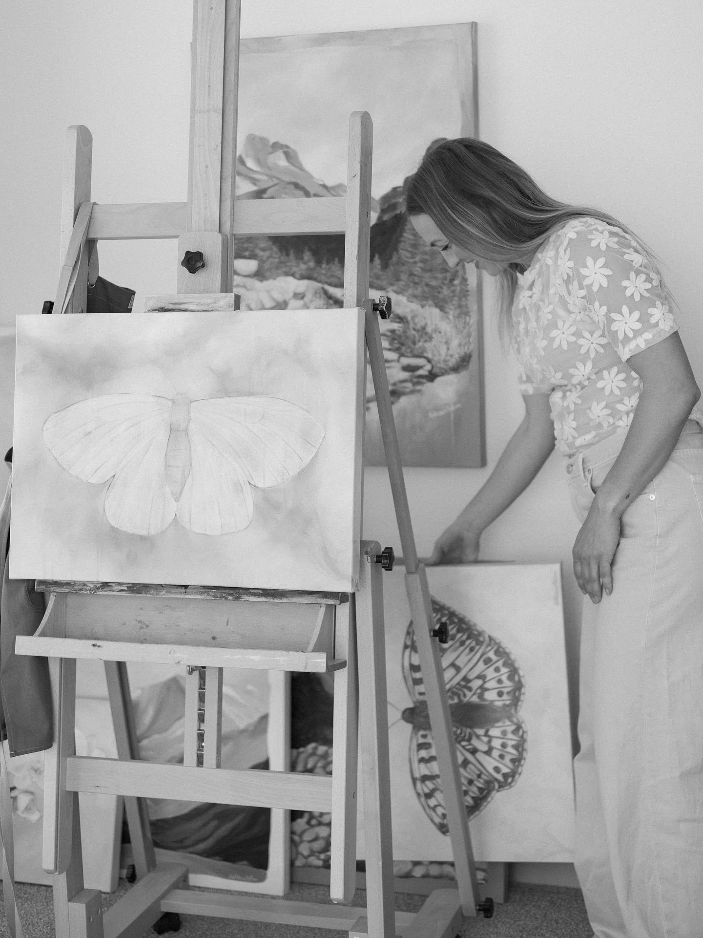 One thing I loved about my photo shoot with @lilafilmco was setting my pieces next to each other and seeing the themes and my style emerge. Slowly, I am finding my voice and my rhythm. ✨