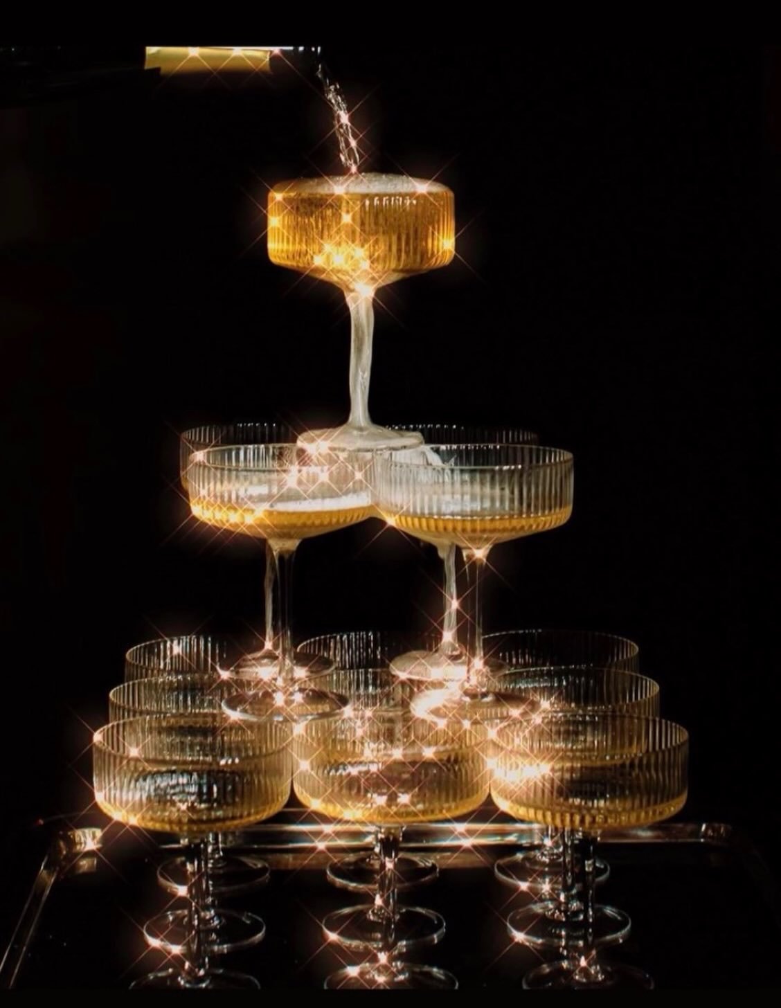 Ring in the New Year with us! 
New Year&rsquo;s Eve at Hot and Hot Fish Club is about good food, good wine, and great company. Join us as we toast to the year behind us and welcome what&rsquo;s next. Reservation @resy 

#hotandhotfishclub #newyearsev