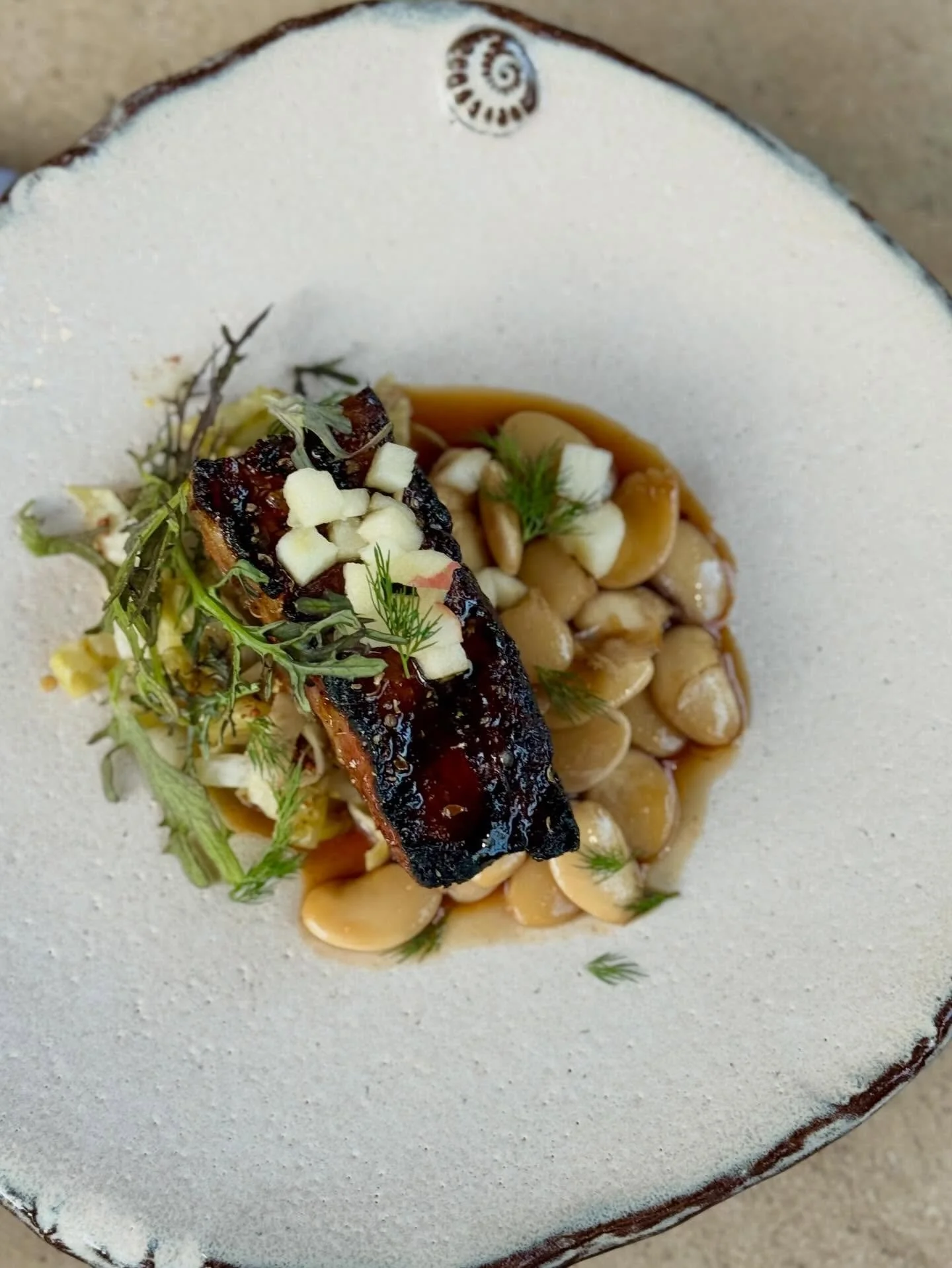 Pork Belly &ldquo;Pastrami&ldquo; &bull; Sauerkraut &bull; Northern White Beans 

#hotandhotfishclub #porkbelly #michelinrecommended #wintermenu