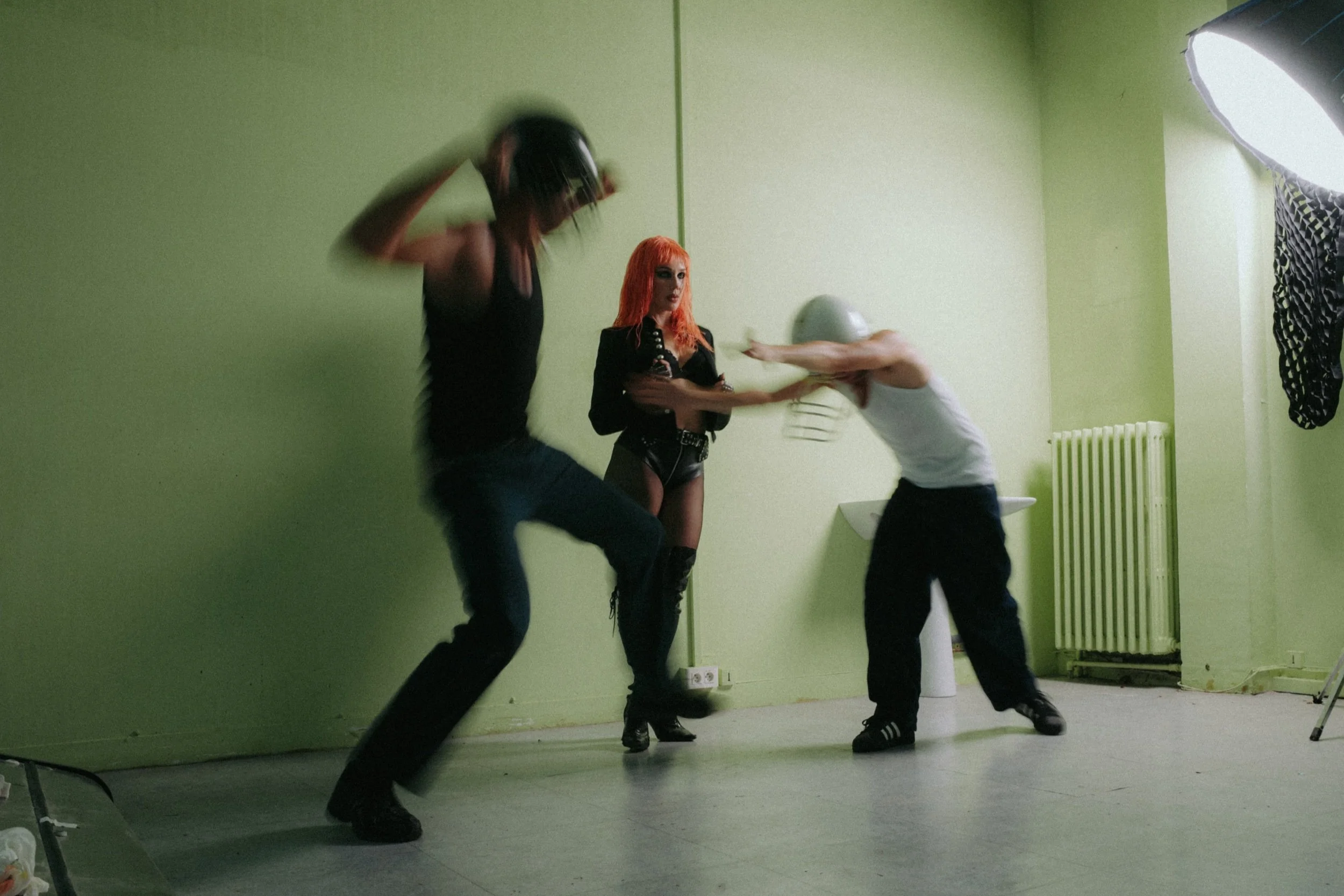 I LIKE IT backstage — rehearsal in motion