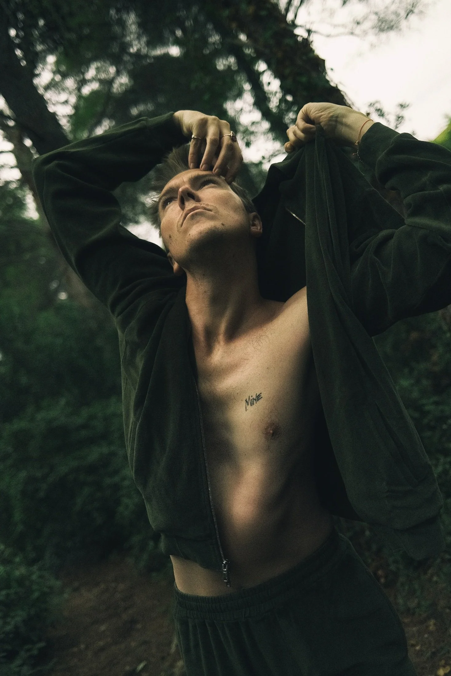 Alex Cameron — portrait