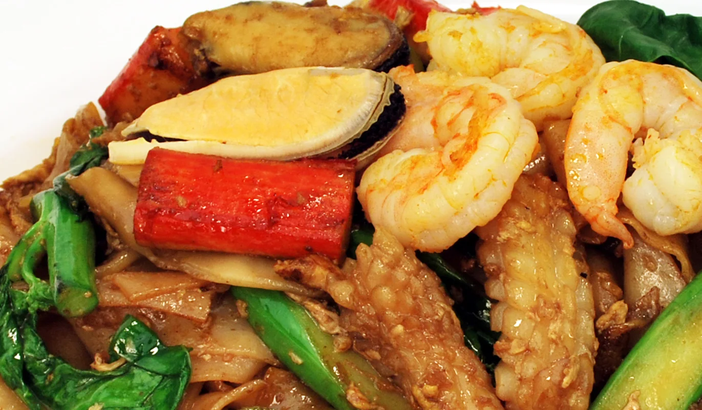 _resized__0035_PANFRIED PADSEEEWSEAFOOD.jpg