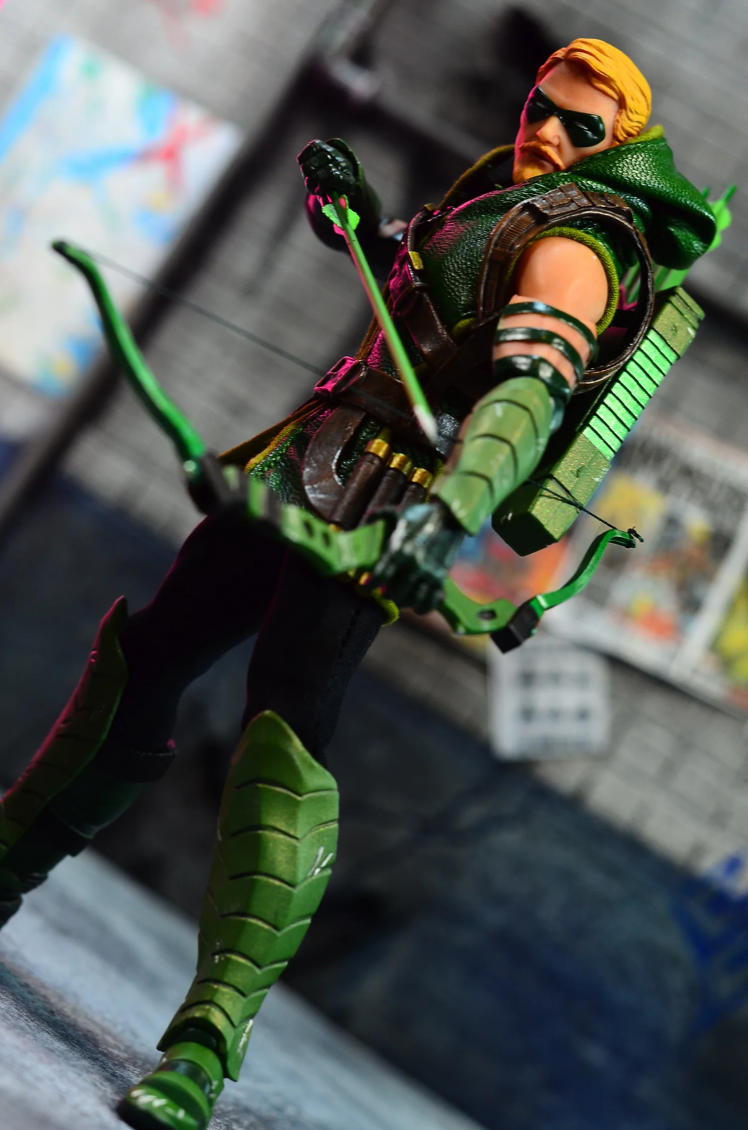 Mezco One:12 Collective Green Arrow — D Amazing
