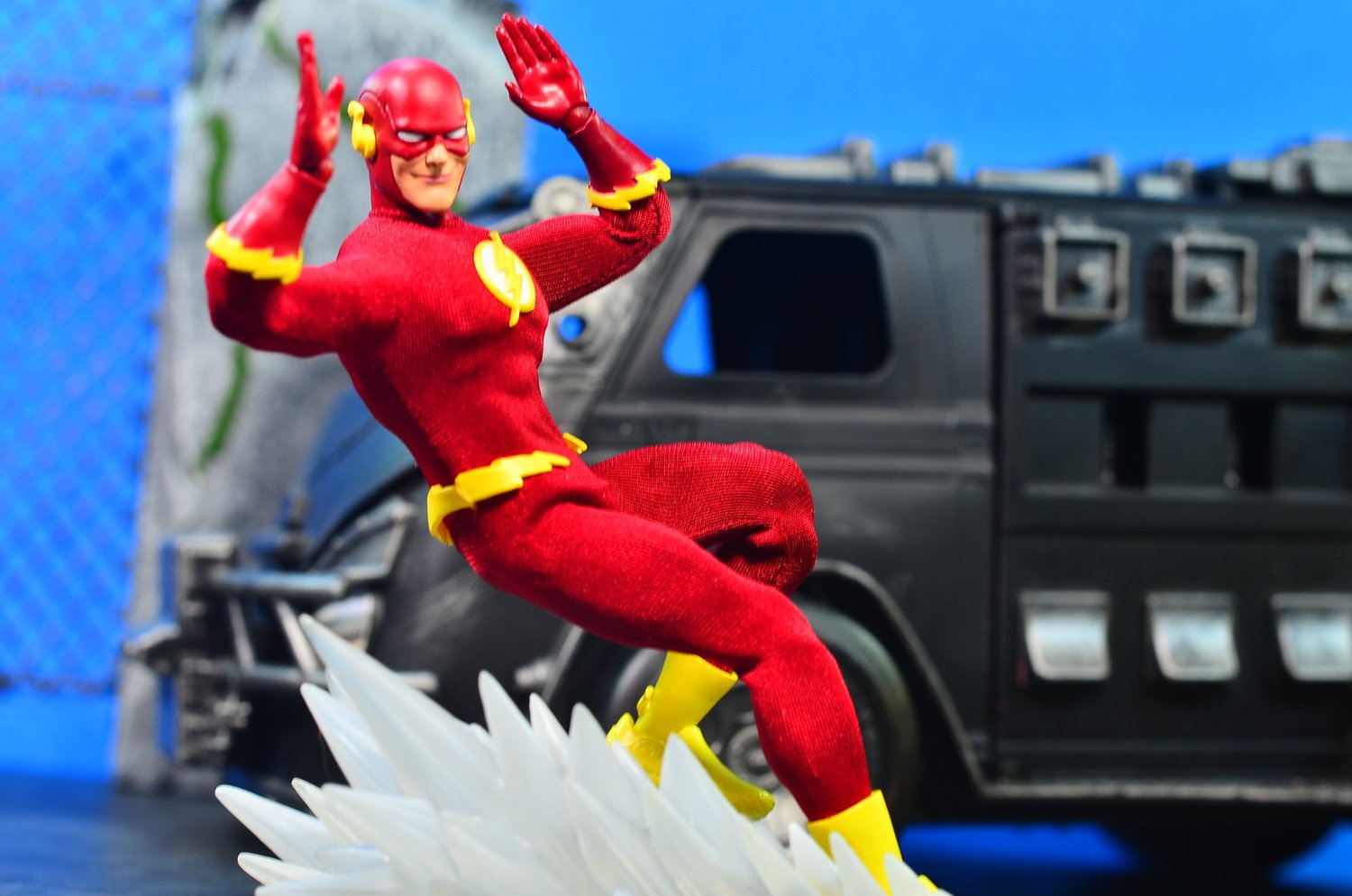Mezco One:12 Collective The Flash — D Amazing