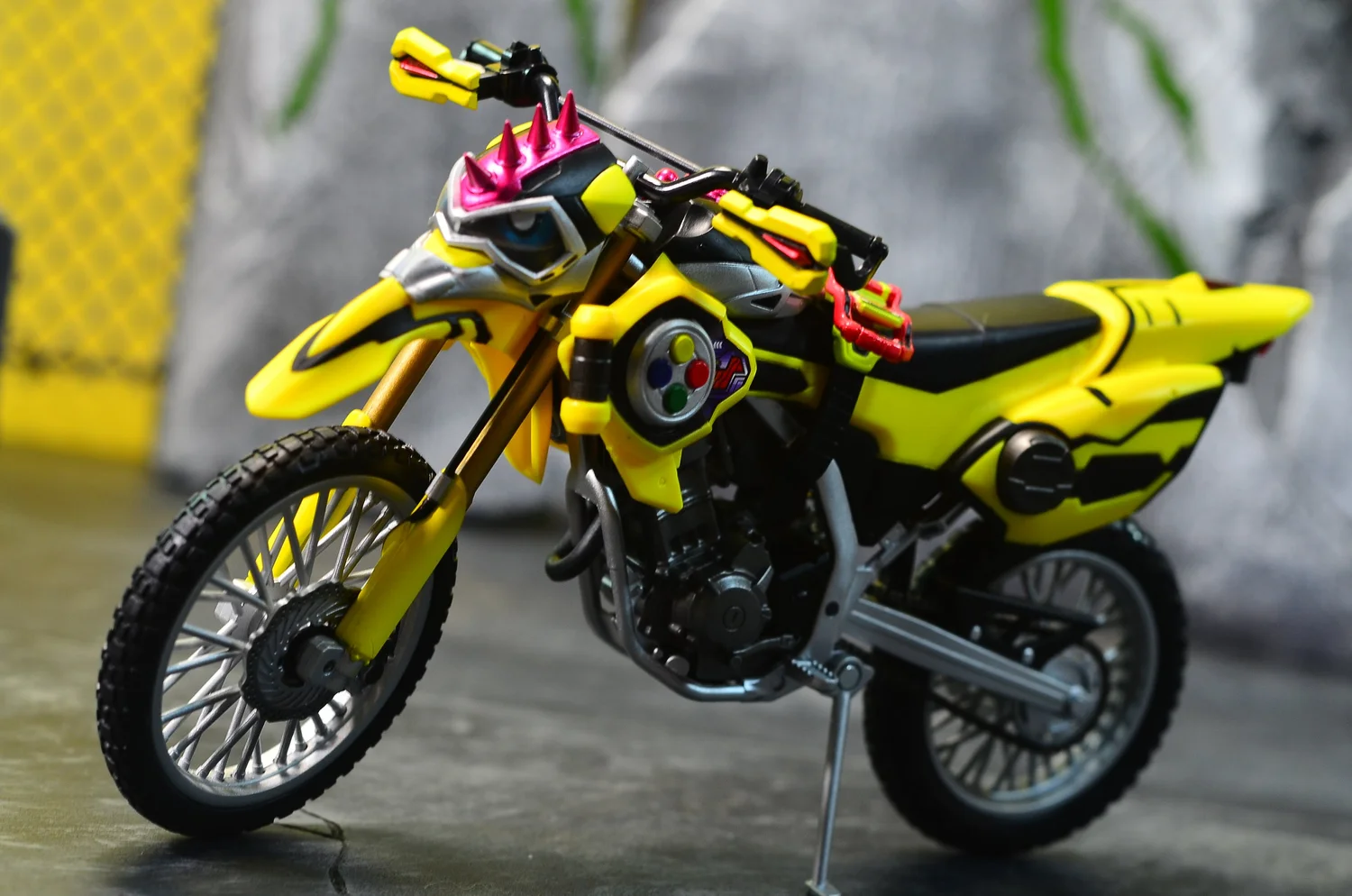S.H. Figuarts Kamen Rider Lazer Bike Gamer Lvl 2 — D Amazing