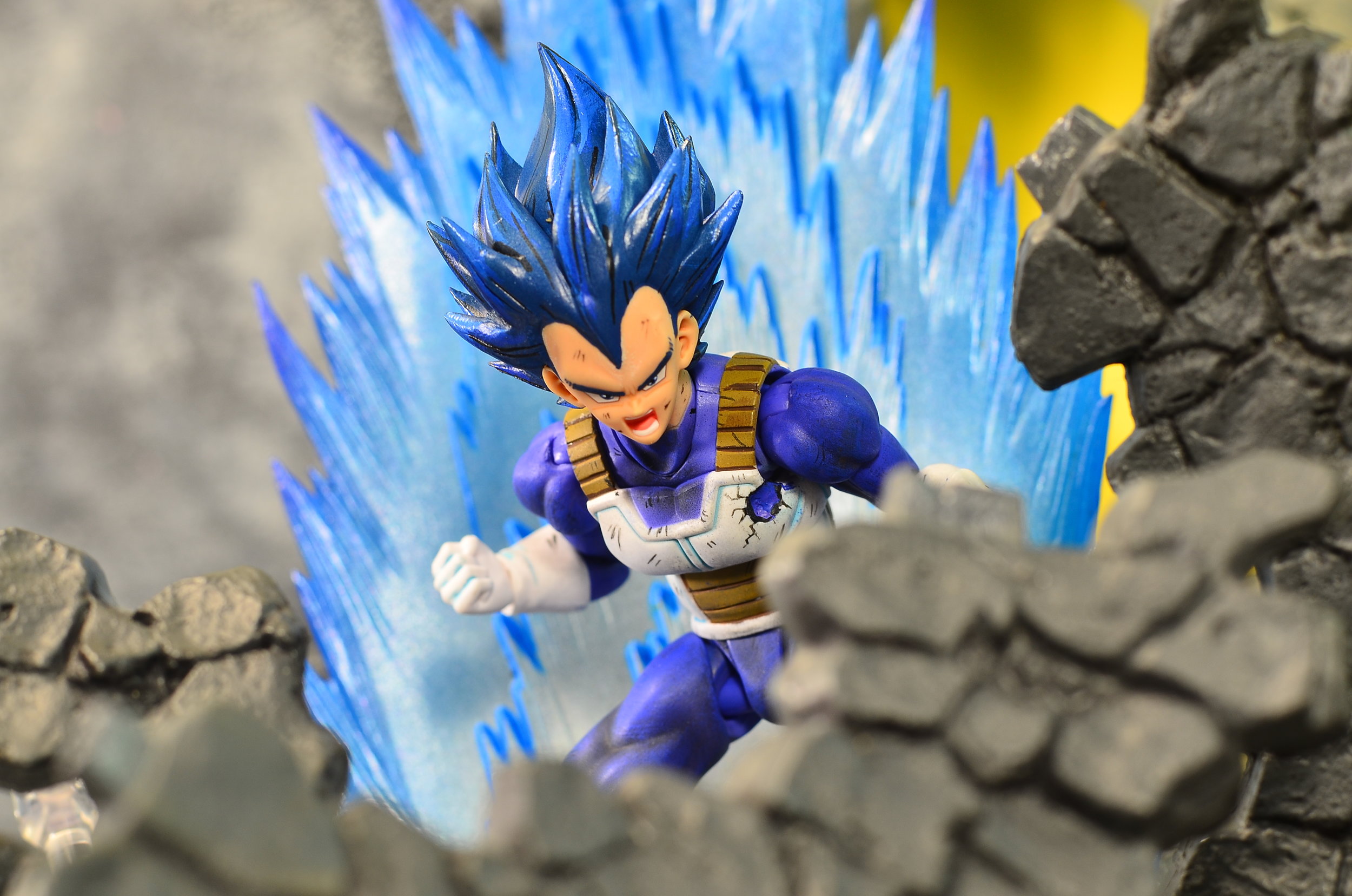 ssb vegeta sh figuarts