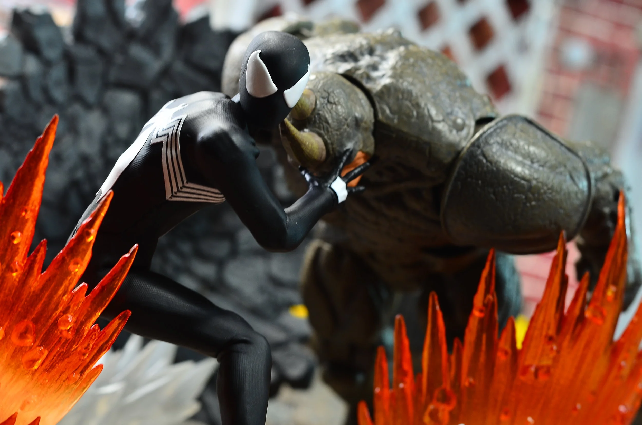 mezco symbiote spiderman