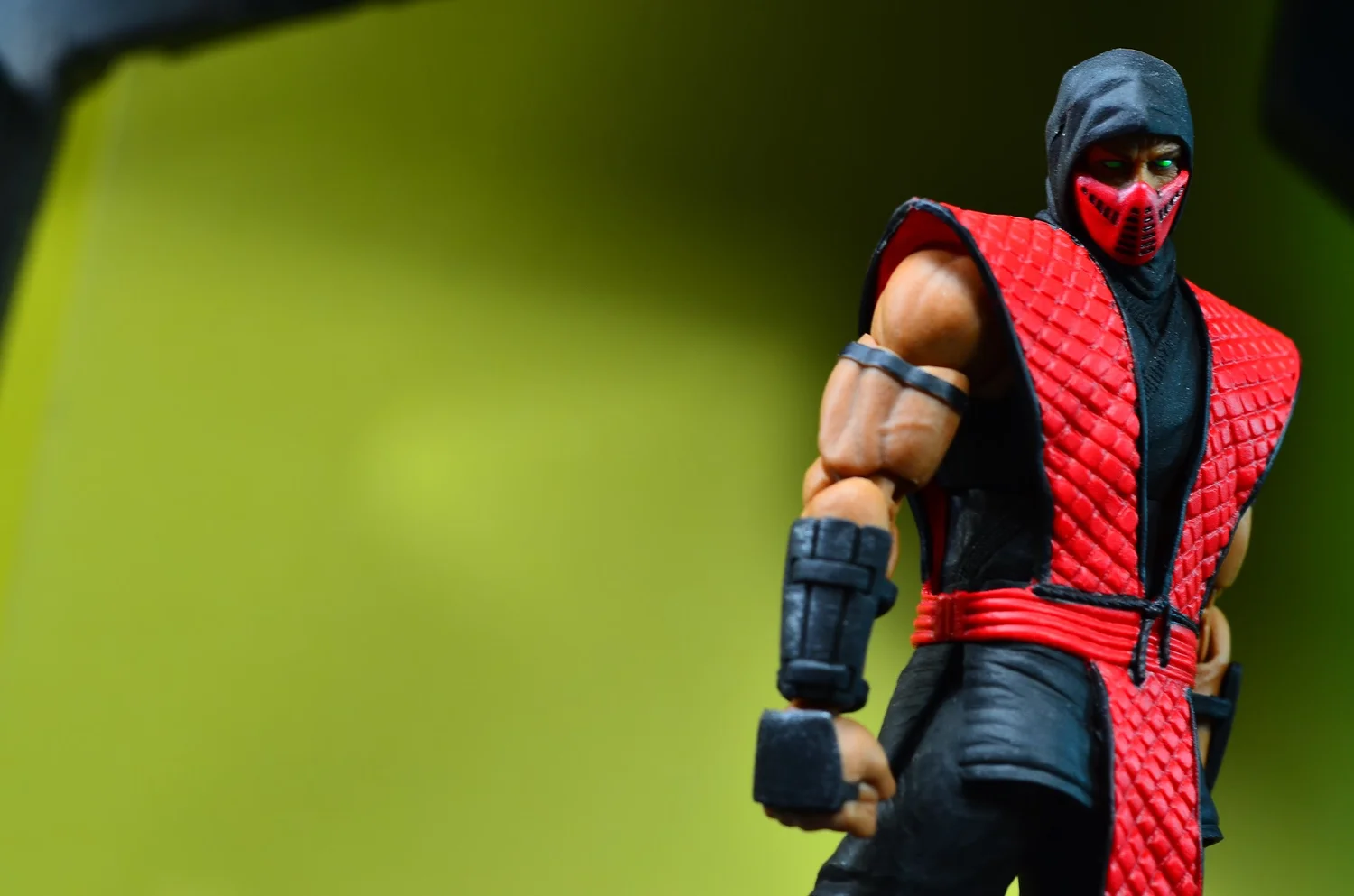 Storm Collectibles モータルコンバットErmac blood Big Bad Toy Store Exclusive Bloody Mortal Kombat Ermac, Rain