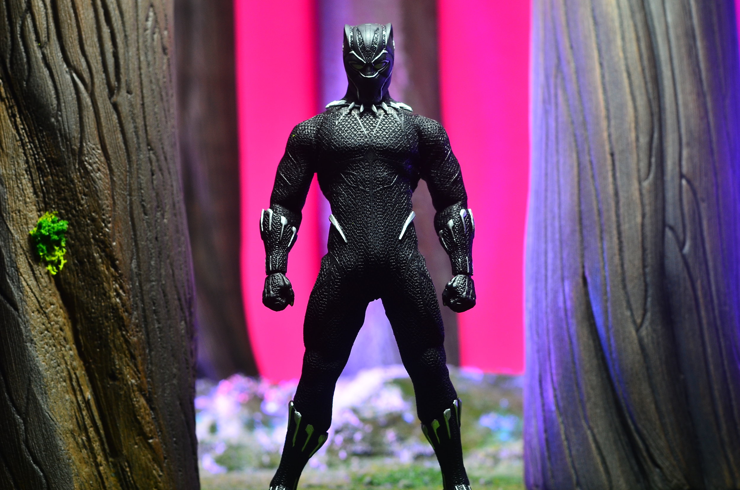 mezco one 12 black panther