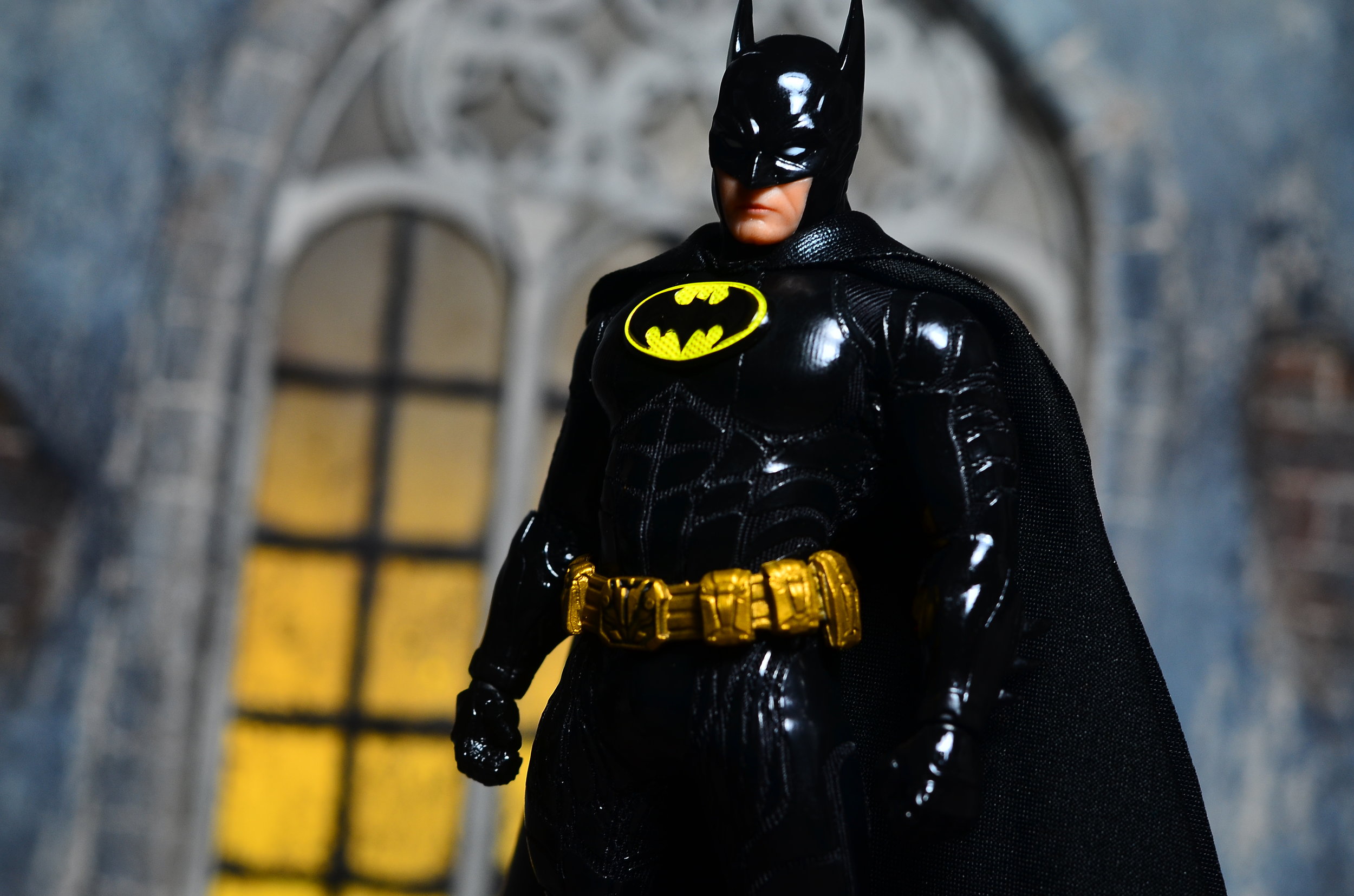 mezco batman sovereign knight onyx