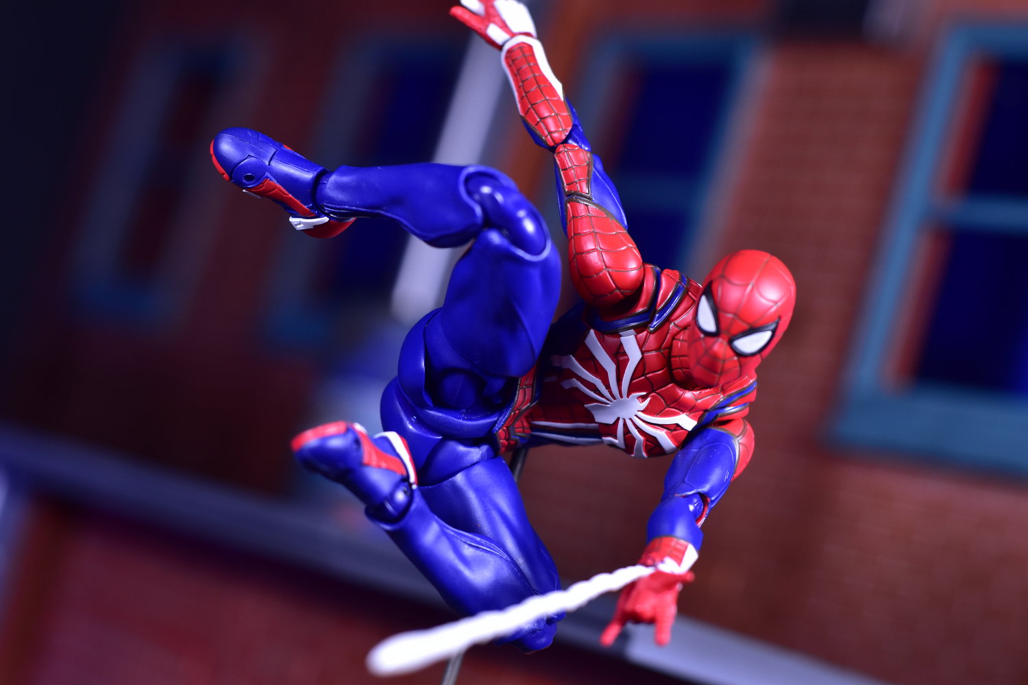 . Figuarts Advance Suit Spider-Man (PS4) — D Amazing