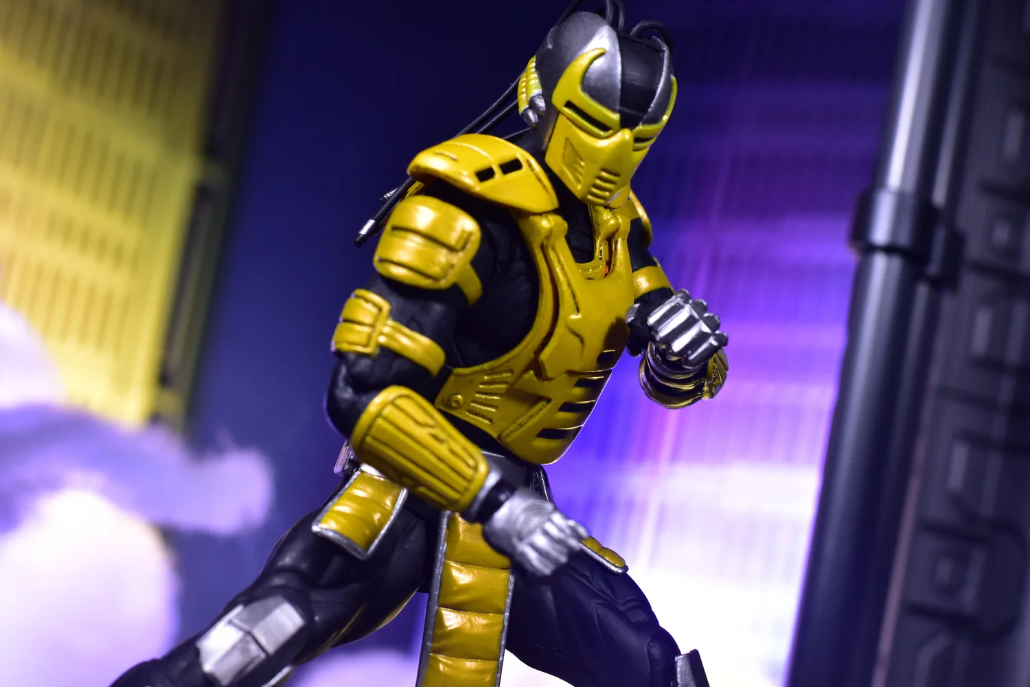 Storm Collectibles Mortal Kombat 3 Cyrax — D Amazing