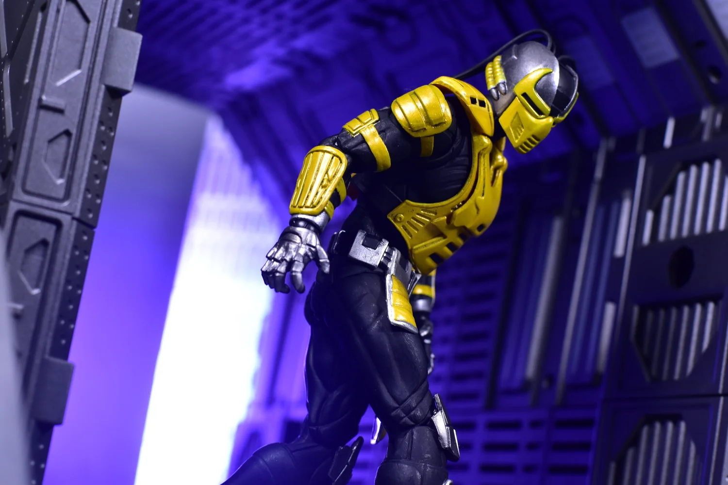 Storm Collectibles Mortal Kombat 3 Cyrax — D Amazing