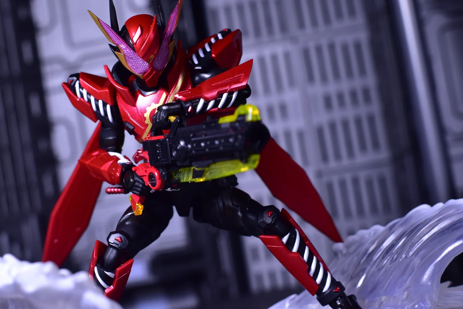 特撮 Kamen Rider Build Rabbit Rabbit Form RAH Genesis Kamen Rider Build Rabbit Tank Form