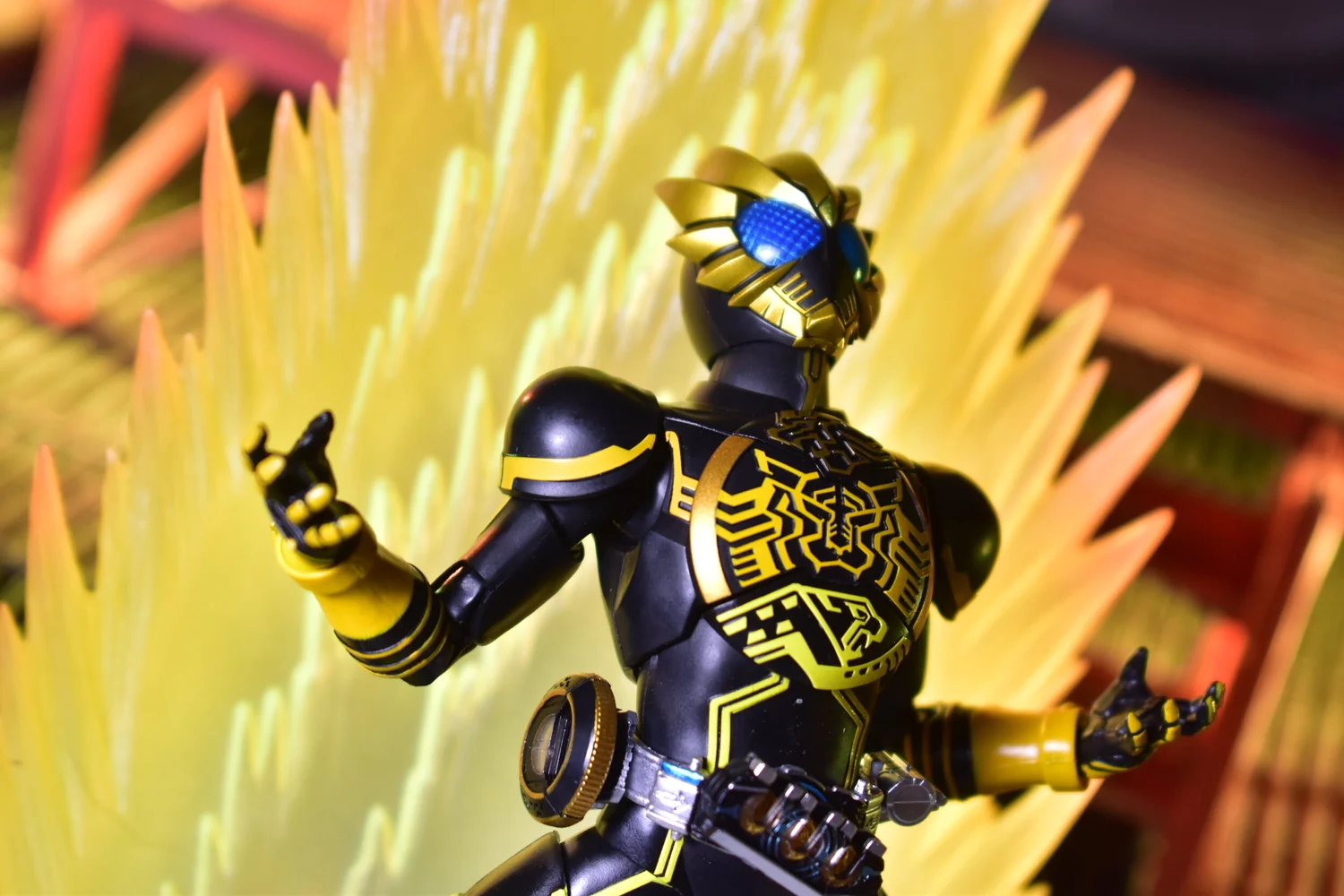 S.H. Figuarts Shinkocchou Seihou Kamen Rider OOO Lahtorartah Combo