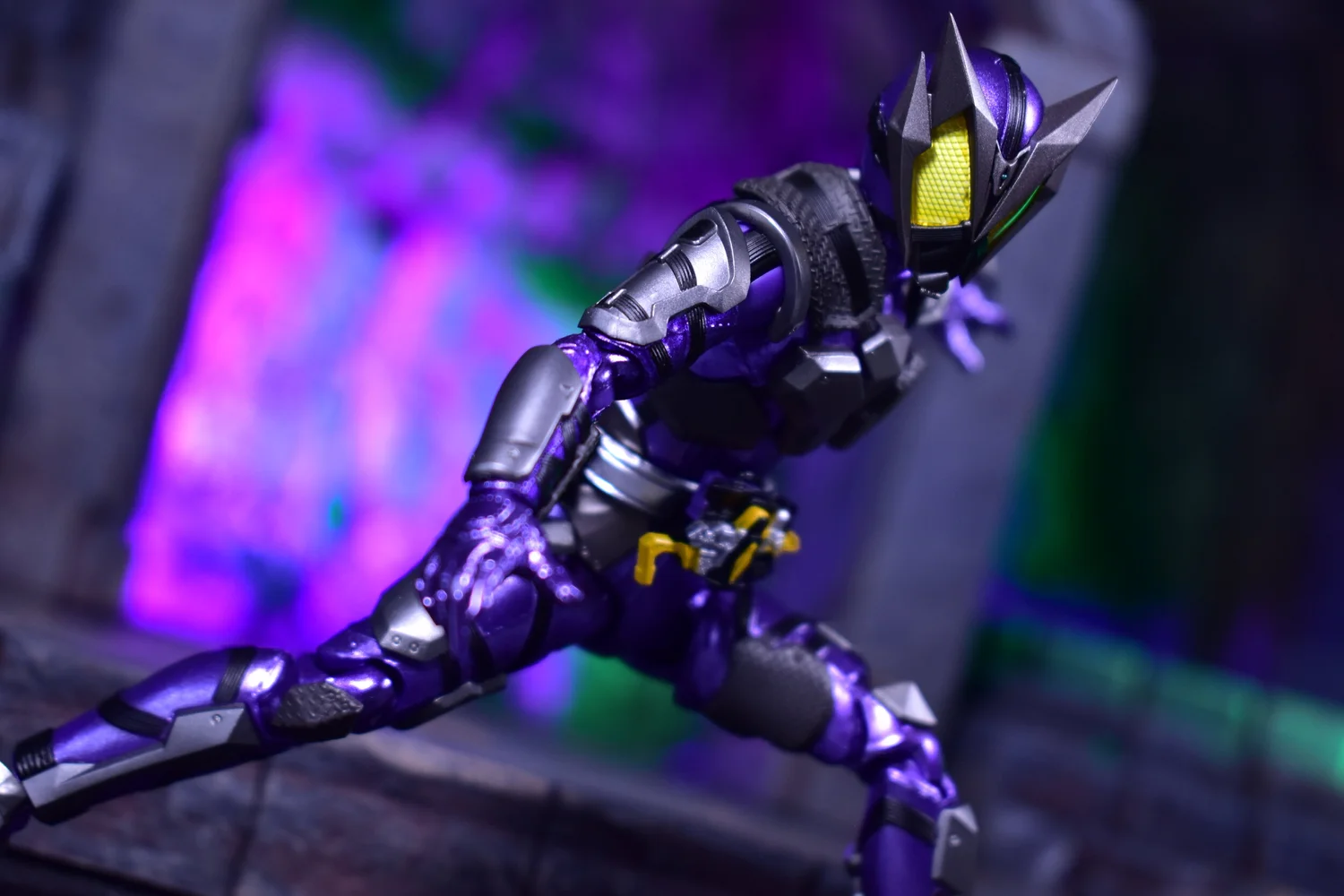 S.H. Figuarts Kamen Rider Horobi Sting Scorpion — D Amazing