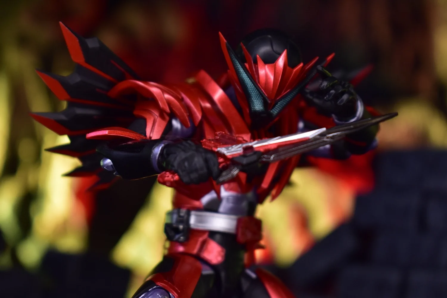 S.H. Figuarts Kamen Rider Jin Burning Falcon — D Amazing