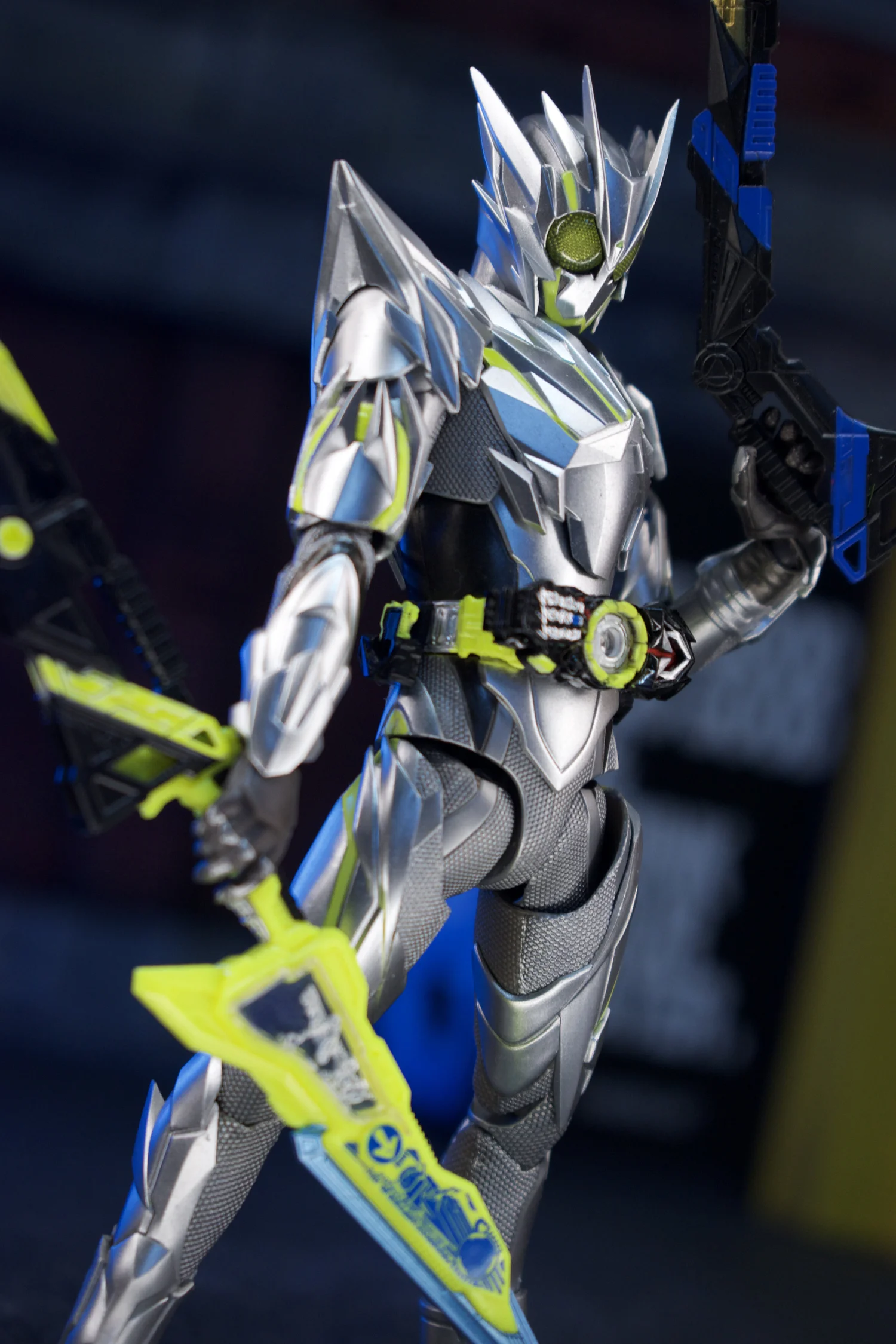 S.H. Figuarts Kamen Rider Zero One Metal Cluster Hopper — D Amazing