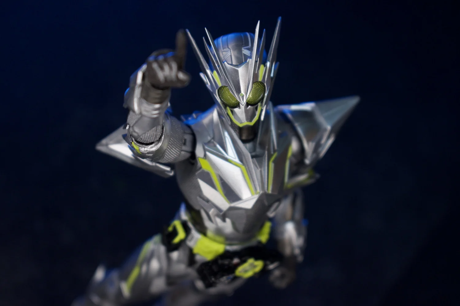 S.H. Figuarts Kamen Rider Zero One Metal Cluster Hopper — D