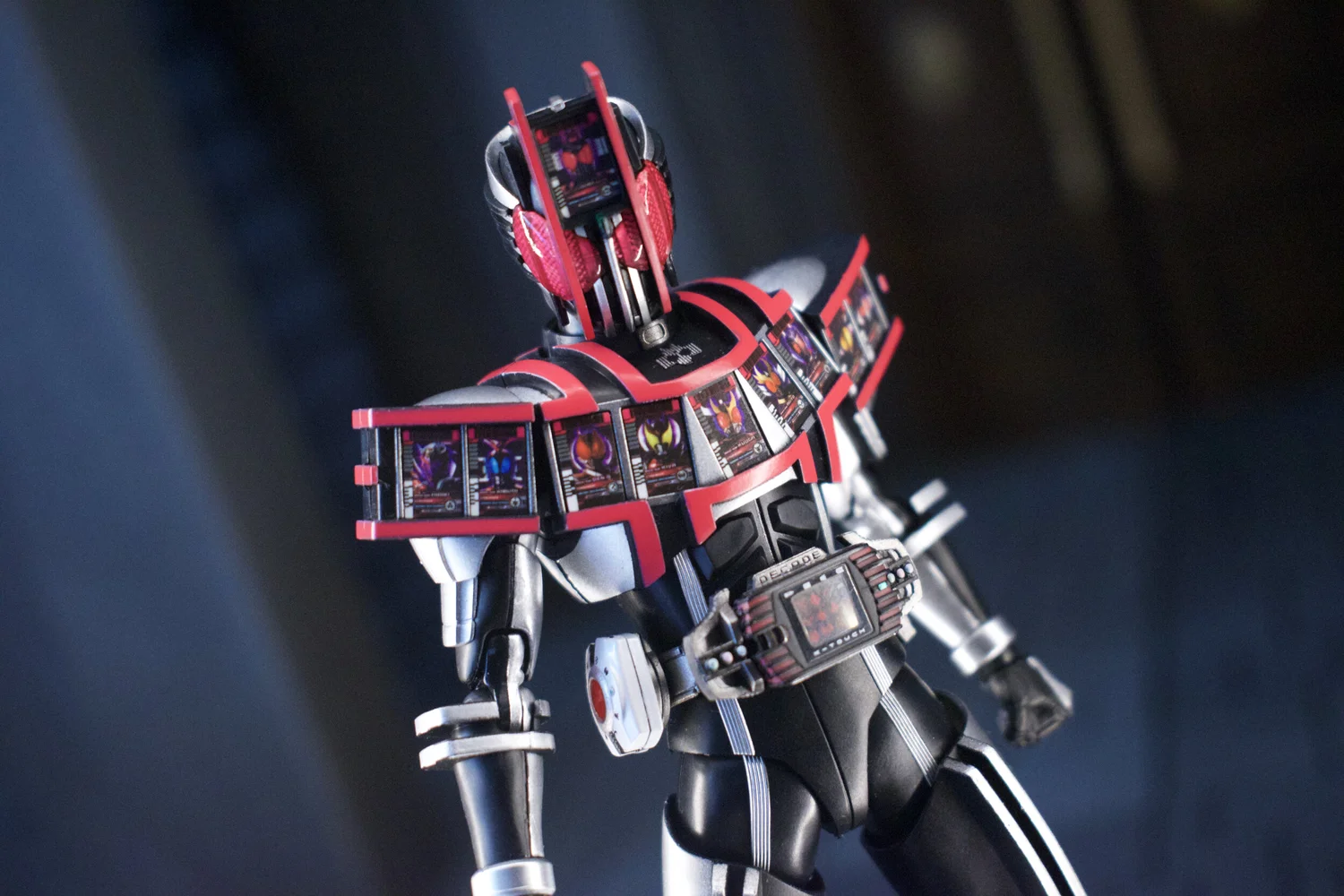 S.H. Figuarts Shinkochhou Seihou Kamen Rider Decade Complete