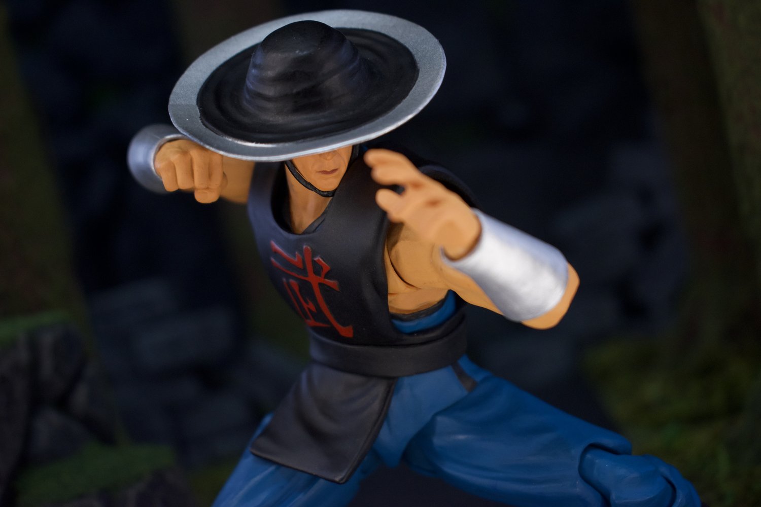 Storm Collectibles Mortal Kombat Kung Lao Oficial - Colecionáveis -  Magazine Luiza