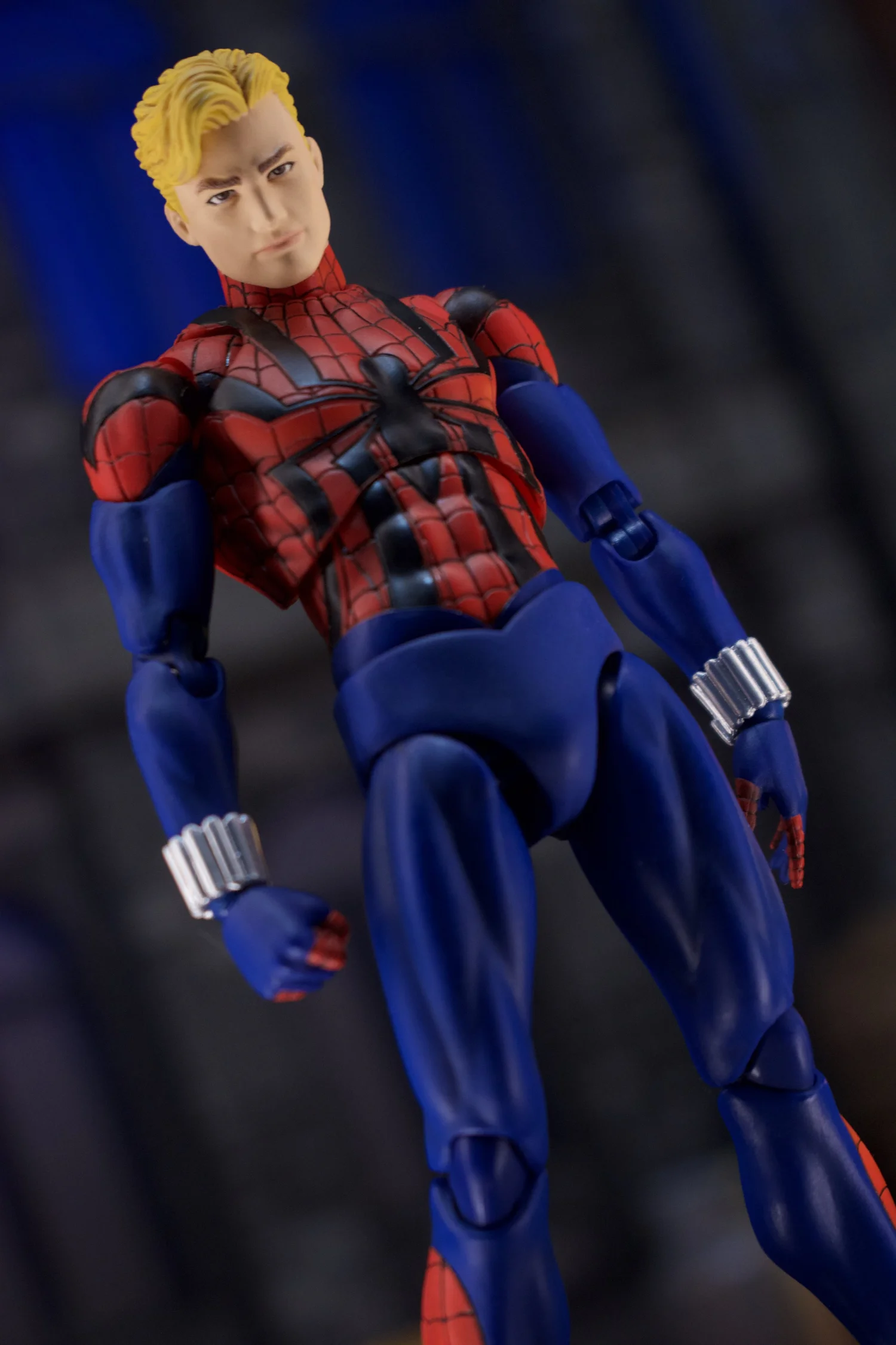Medicom MAFEX 143 Amazing (Sensational) Spider-Man Ben Reilly