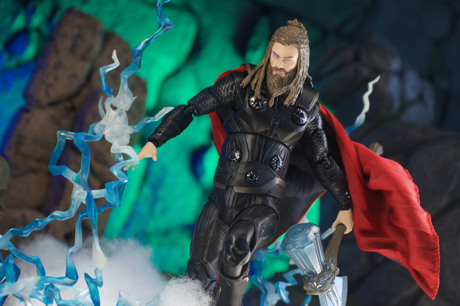 Medicom Mafex 149 THOR Avengers: Endgame Ver. — D Amazing Medicom Mafex 149 THOR Avengers: Endgame Ver. — D Amazing