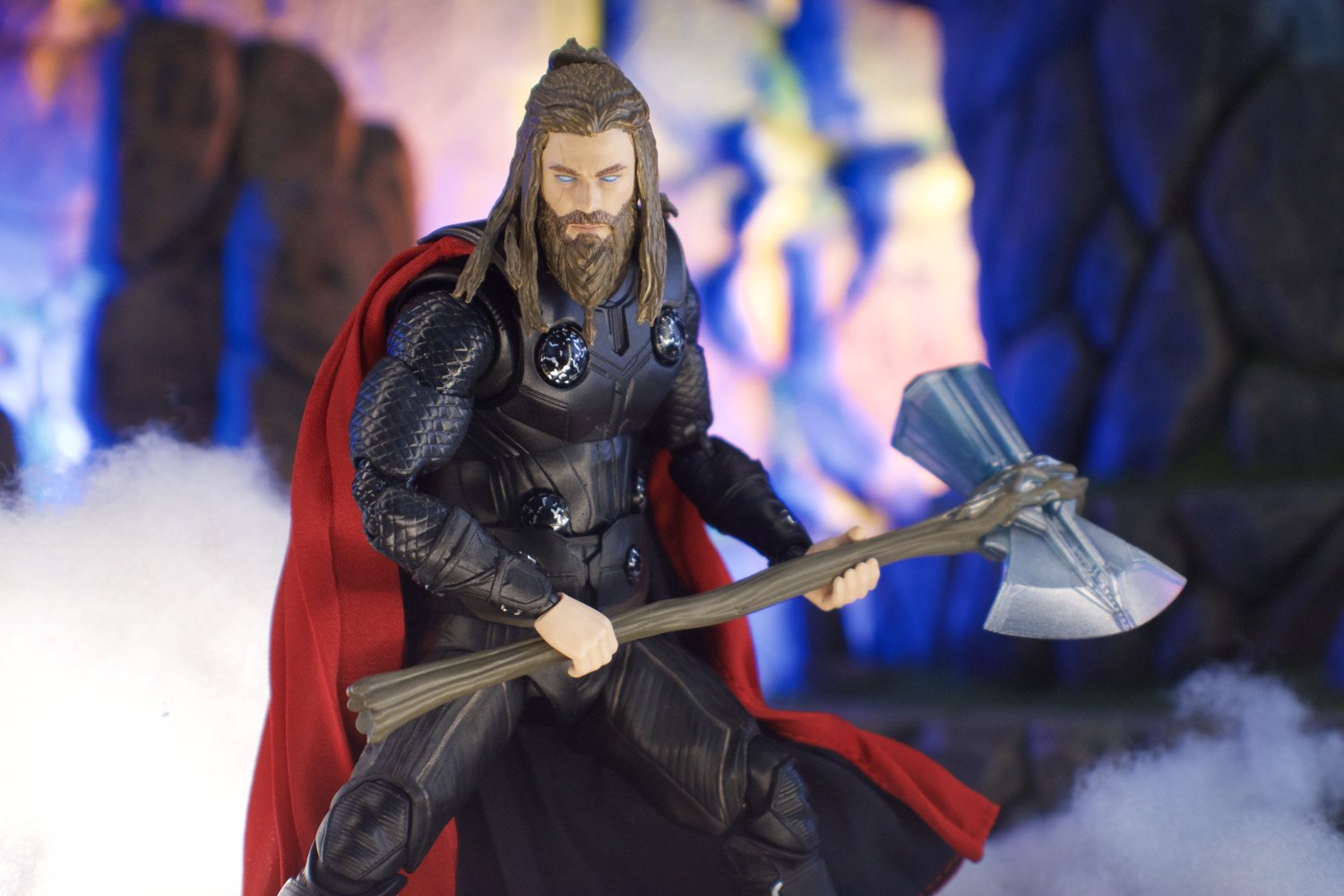 Medicom Mafex 149 THOR Avengers: Endgame Ver. — D Amazing Medicom Mafex 149 THOR Avengers: Endgame Ver. — D Amazing