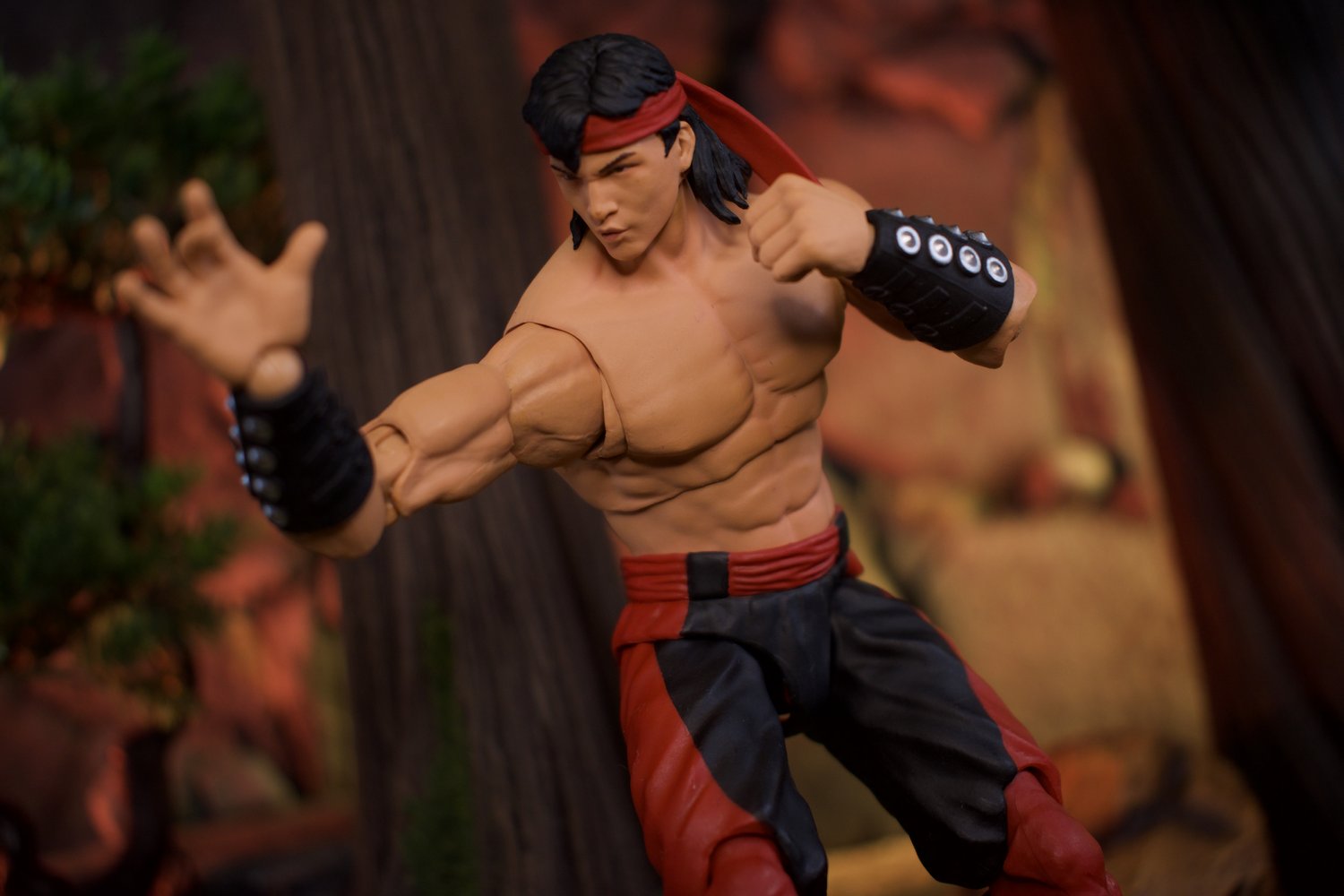 Storm Collectibles Mortal Kombat Liu Kang — D Amazing