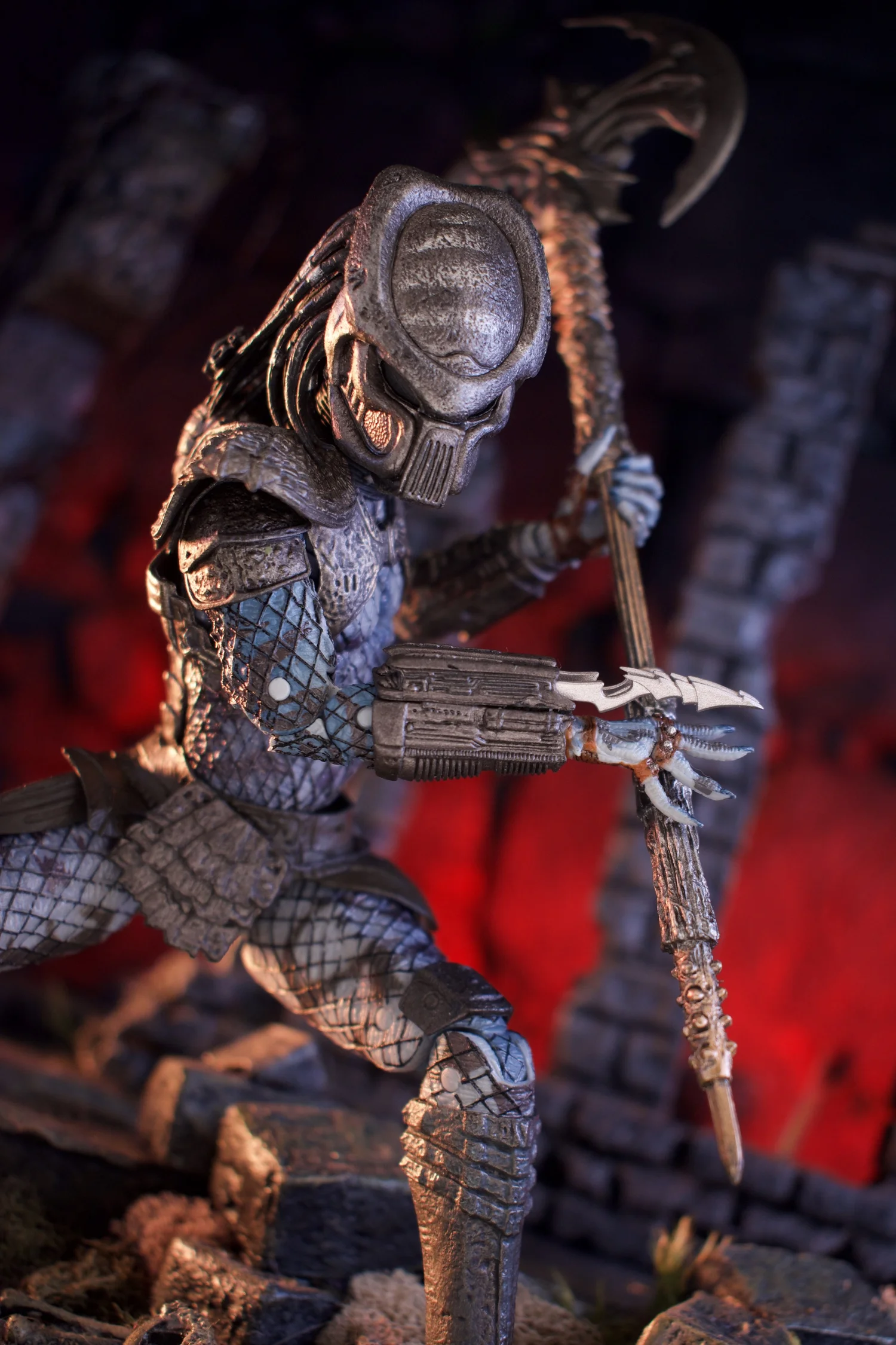 NECA Ultimate Predator 2: Warrior Predator — D Amazing