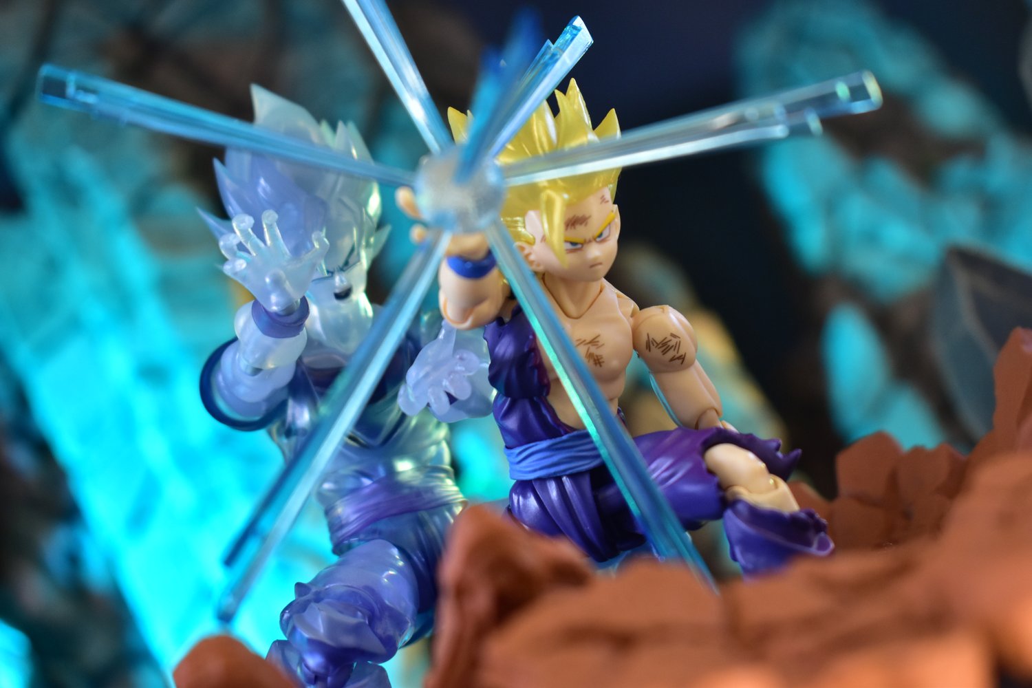 Gotenks SSJ de Dragon Ball Z pela SH Figuarts | Bandai