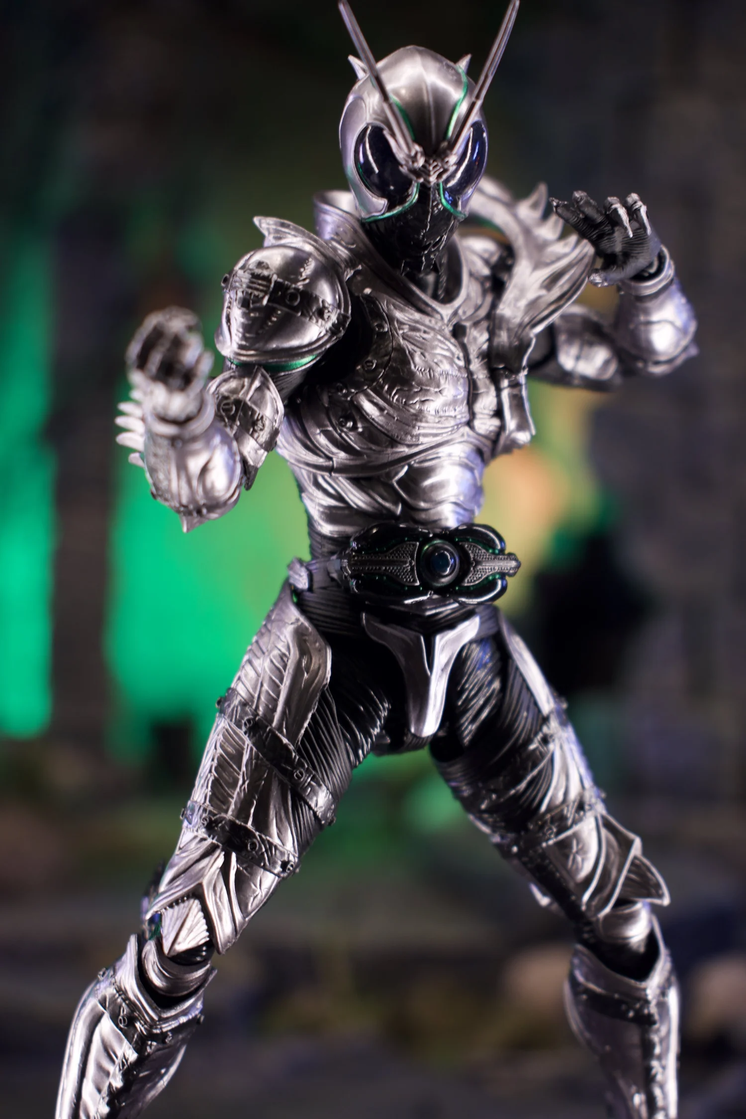 S.H. Figuarts Kamen Rider Black Sun: Kamen Rider Shadowmoon — D