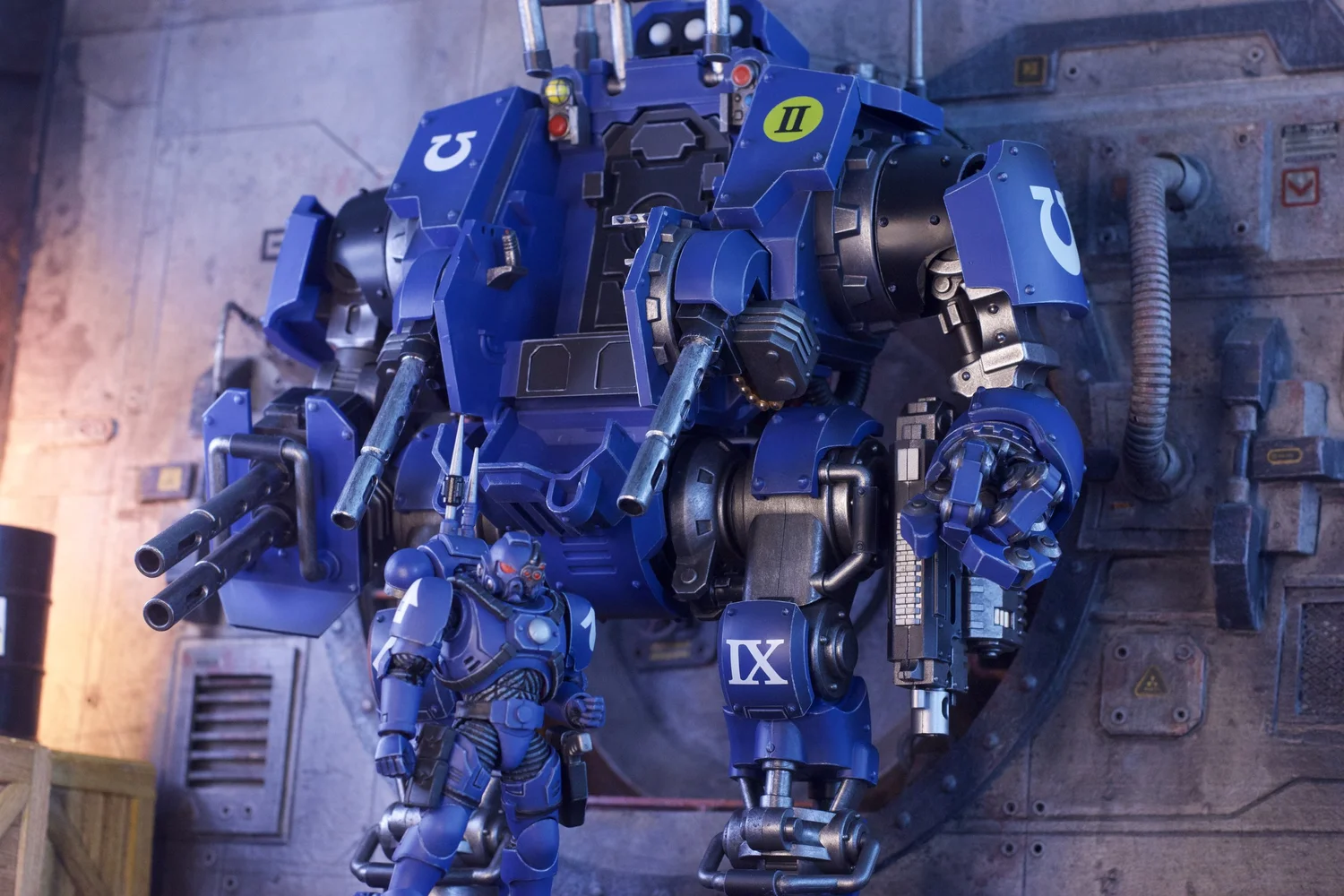 Joy Toy 1:18 Warhammer 40K Space Marines Invictor Tactical Warsuit 