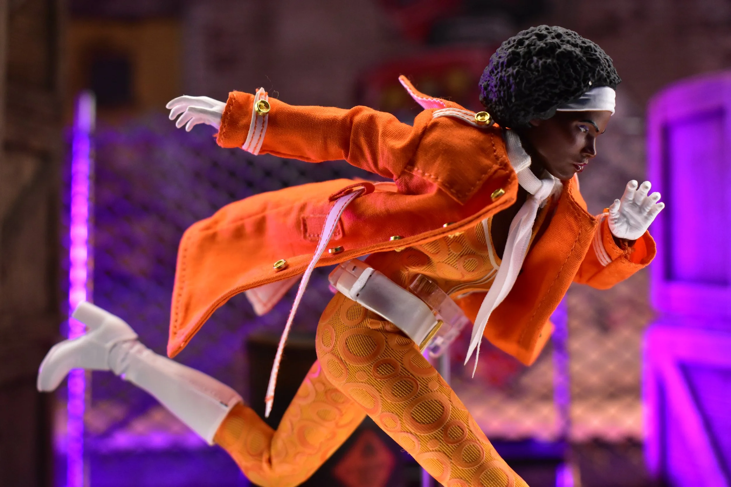 MEZCO RUN DMC BLISTER限定カラー オレンジ　フィギュア Amazon | MEZCO製 Run-D.M.C.フィギュア3体SET ラップ ヒップホップ