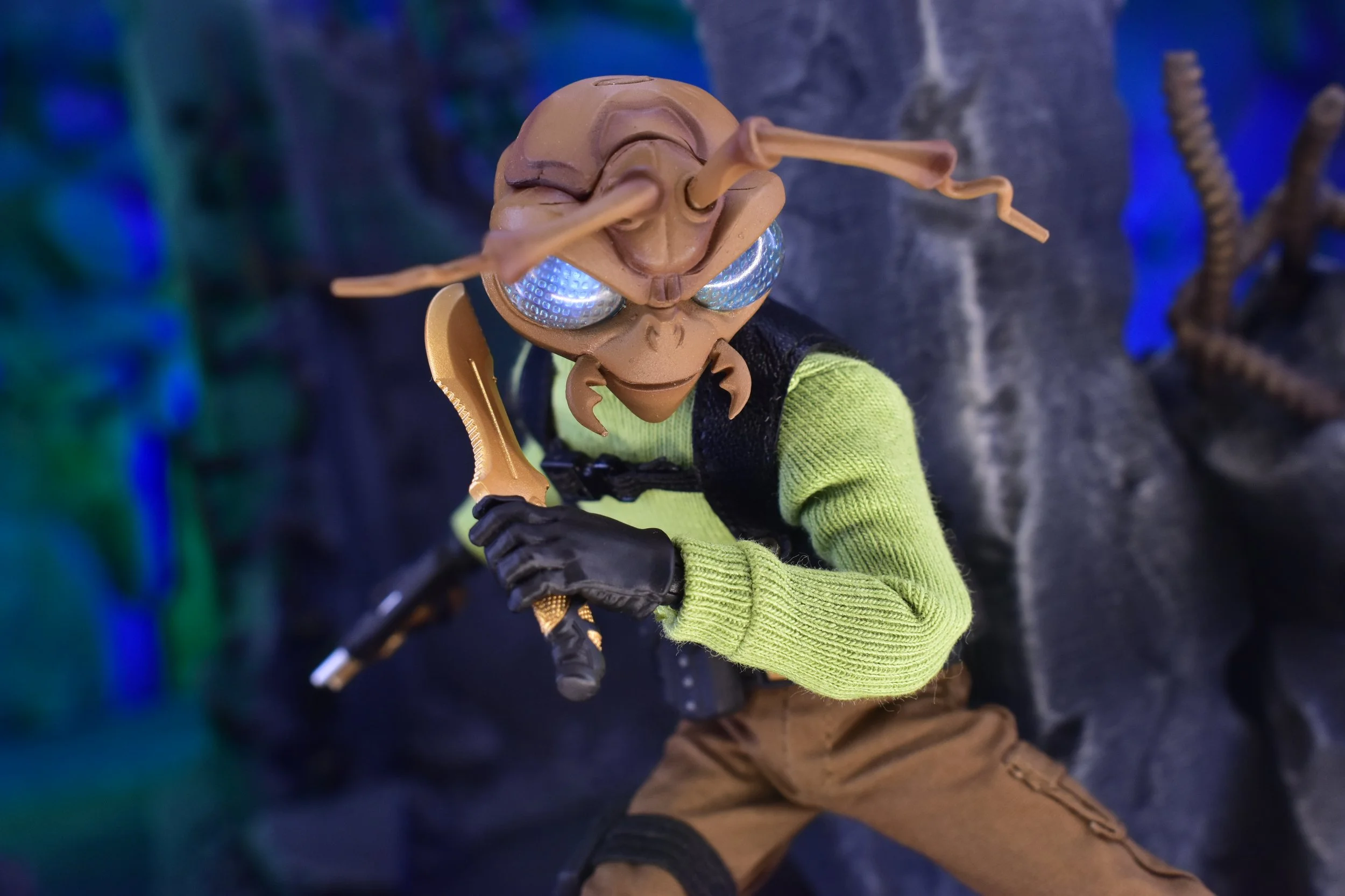 Mezco Toyz — D Amazing