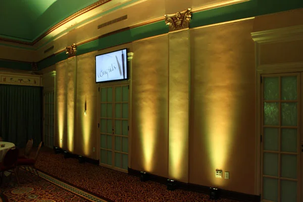Wall-Art-Head-Table-Cyan-1024x683.jpg